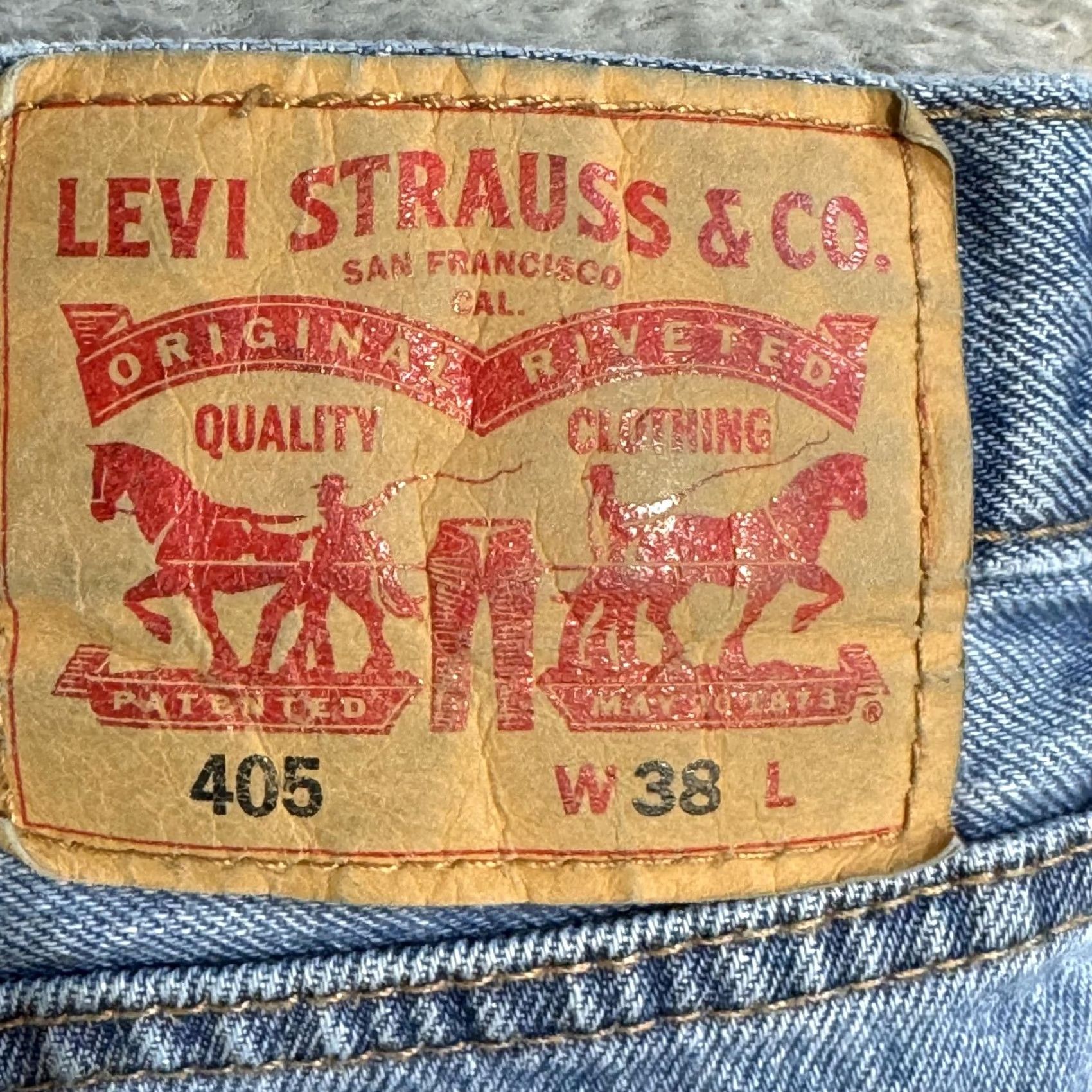 Levi's VINTAGE Levi’s 405 Shorts Mens 38 Blue Light Wash Denim 10 Inseam 5-Pocket Zip Fly Size US 38 / EU 54 - 4 Thumbnail