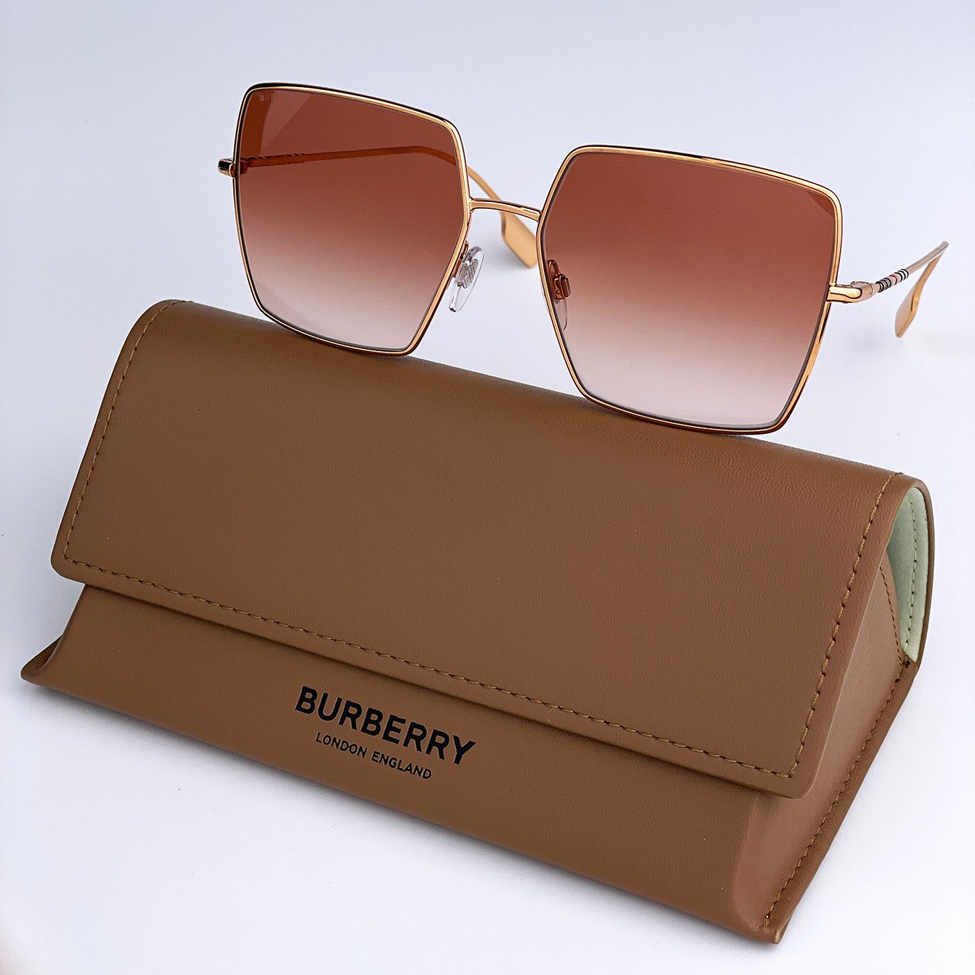 Burberry NEW Burberry BE3133 DAPHNE 133713 Square Women Sunglasses Size ONE SIZE - 1 Thumbnail