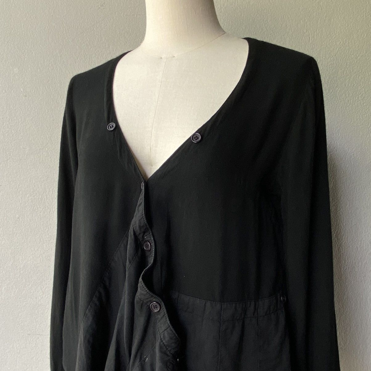 Designer × Japanese Brand SEDMIKRASKY Black Draped Asymmetric Blouse Size L / US 10 / IT 46 - 24 Thumbnail