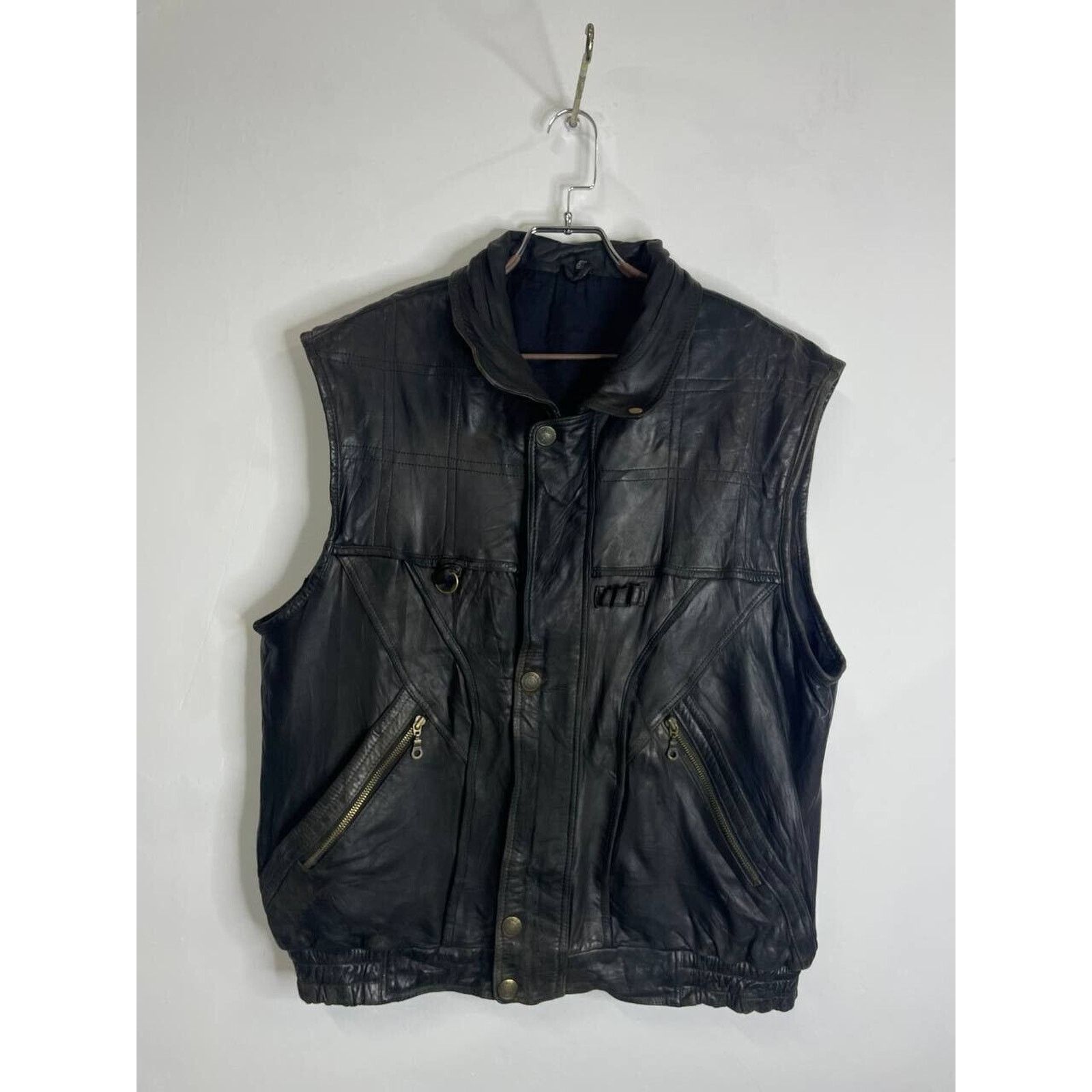Vintage Vintage Black Leather Biker Vest Kunst Size XL Size US XL / EU 56 / 4 - 1 Thumbnail