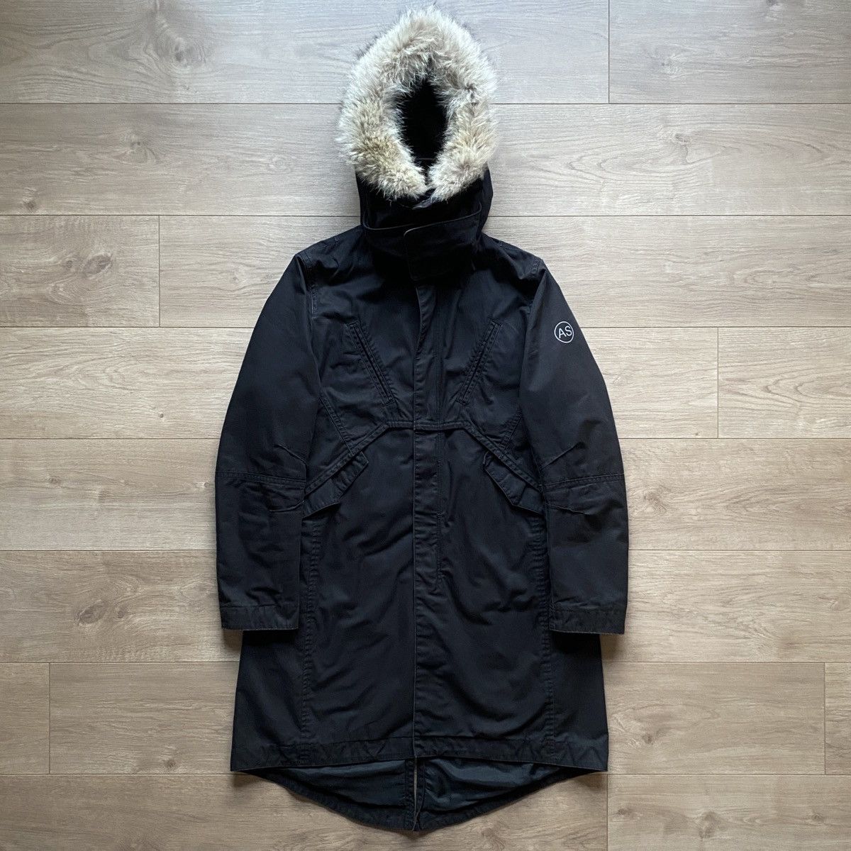 Undercover A/W 2011 Undercover “Antidevil Security” Fur Hooded Parka Size US M / EU 48-50 / 2 - 1 Thumbnail