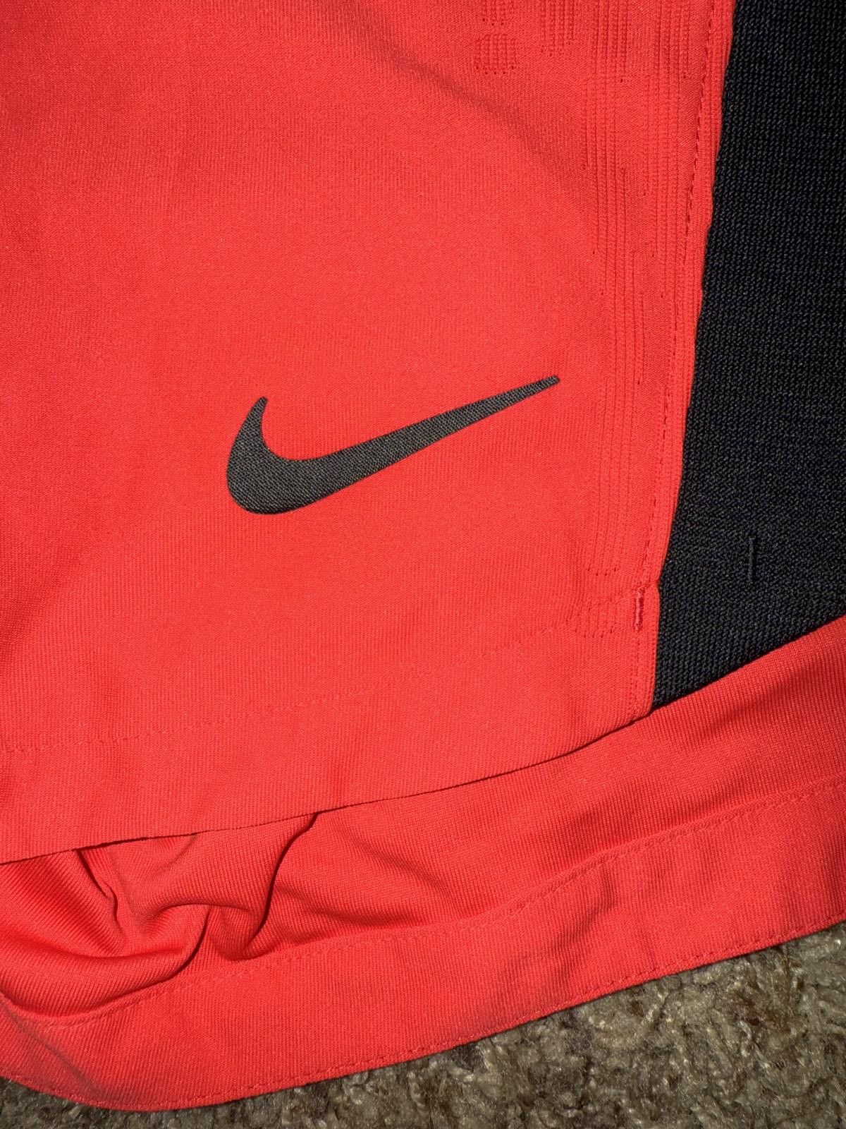 Nike Nike South Korea Vaporknit Soccer Futbol Shorts Size 28" / US 6 / IT 42 - 4 Thumbnail