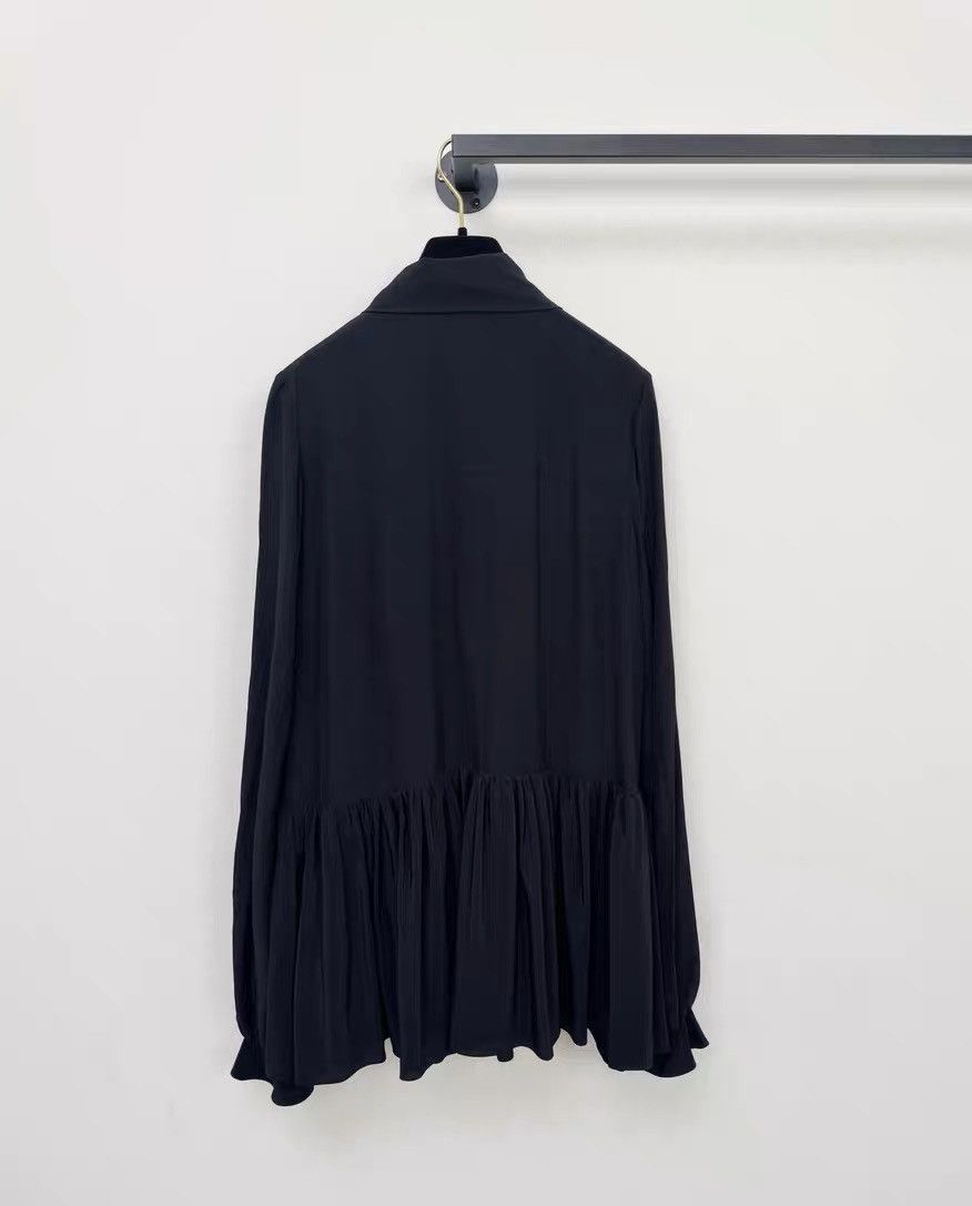 Givenchy Givenchy silk shirt Size M / US 6-8 / IT 42-44 - 2 Thumbnail