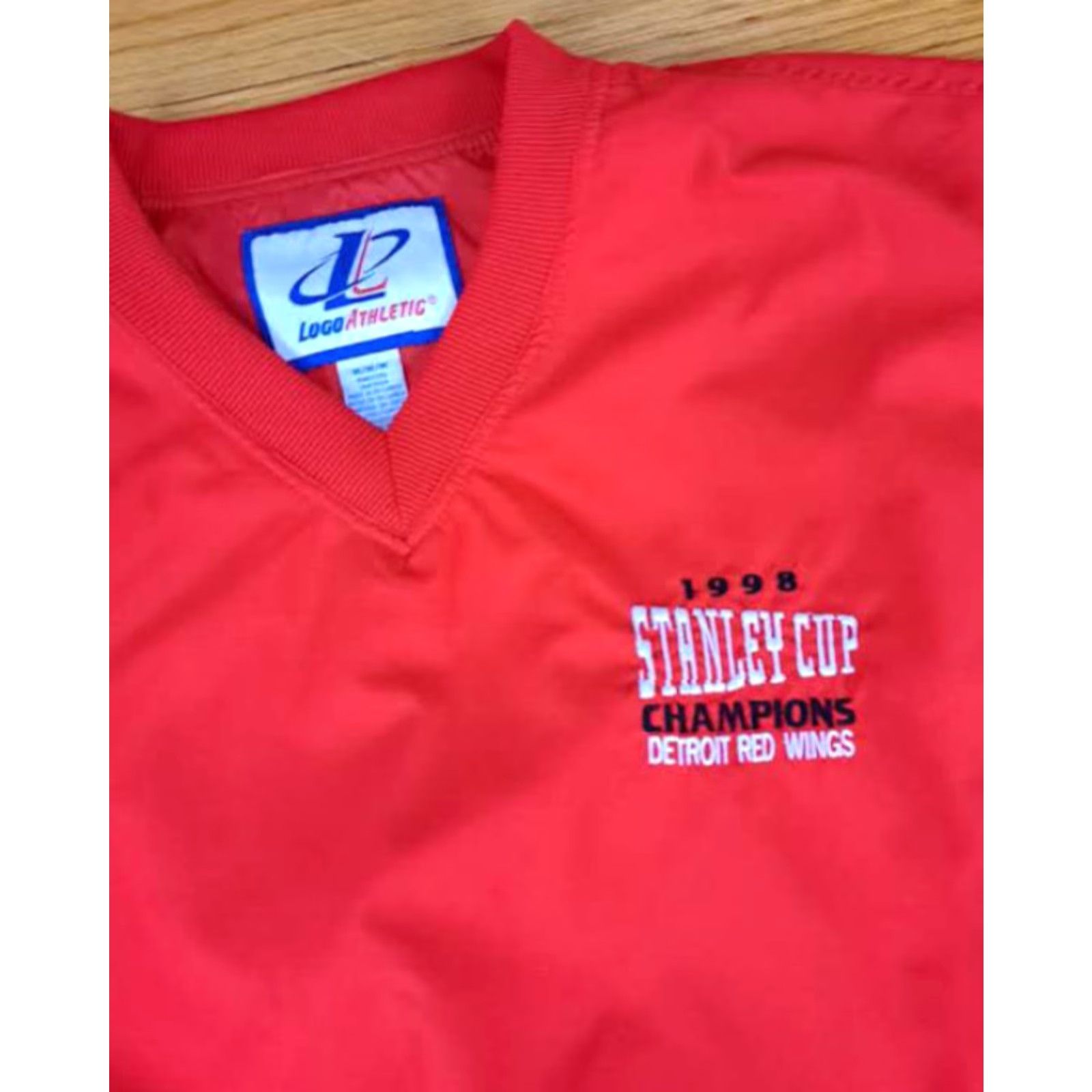Logo Athletic VINTAGE Detroit Red Wings 1998 Stanley Cup Champs Nylon Warm-Up Jacket M Red Windbreaker Unisex Adults Size US M / EU 48-50 / 2 - 6 Thumbnail