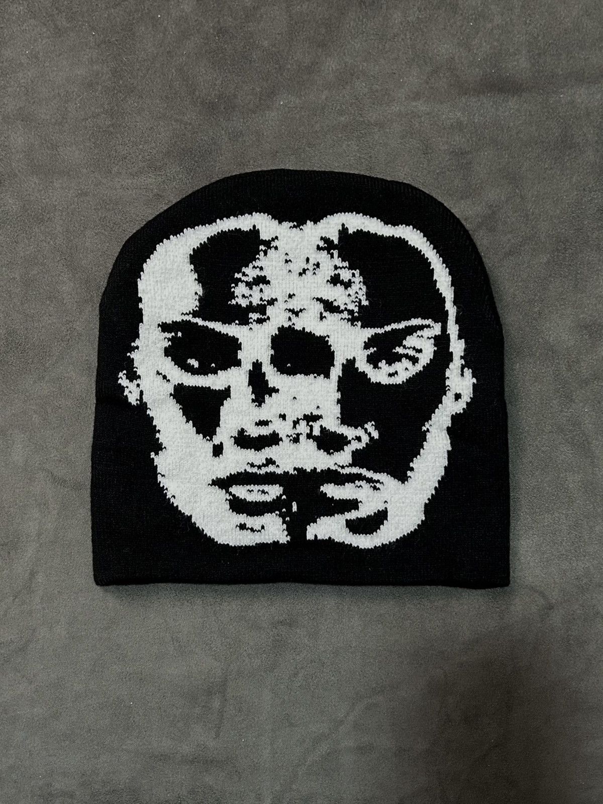 Japanese Brand Rare Double Faces Graphic No Cuff Knit Black Beanie Hats OS Size ONE SIZE - 5 Thumbnail