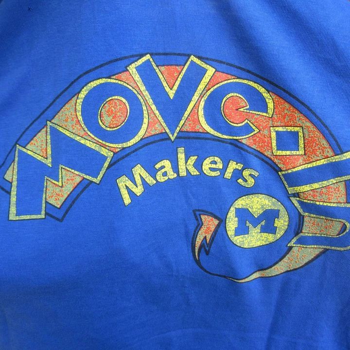Vintage Vintage T Shirt Copyright 2004 Move In Makers Tag M & O Size US M / EU 48-50 / 2 - 2 Thumbnail