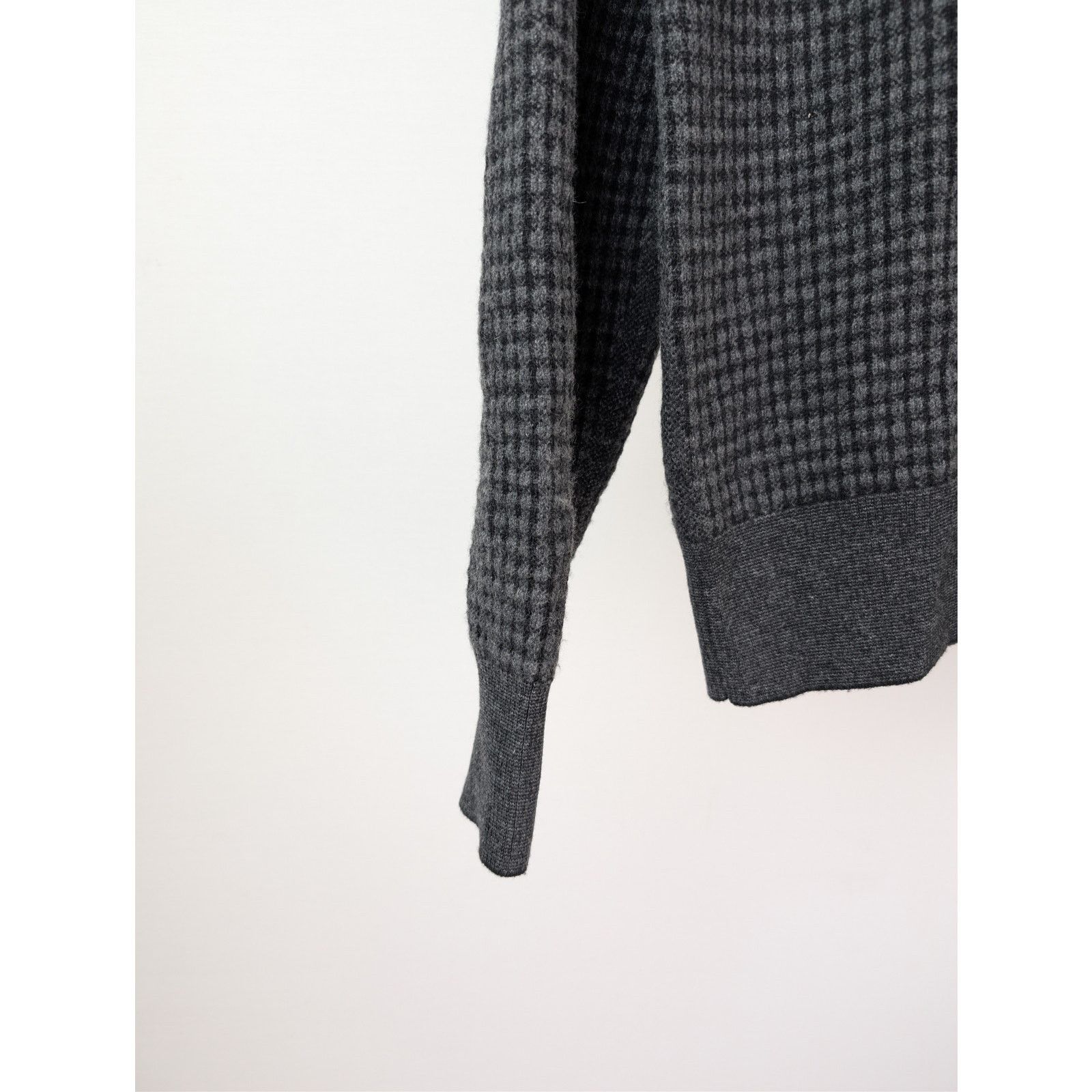 Tom Ford o1rshd1 CC20 checkered crewneck sweater in Grey Size US M / EU 48-50 / 2 - 6 Thumbnail