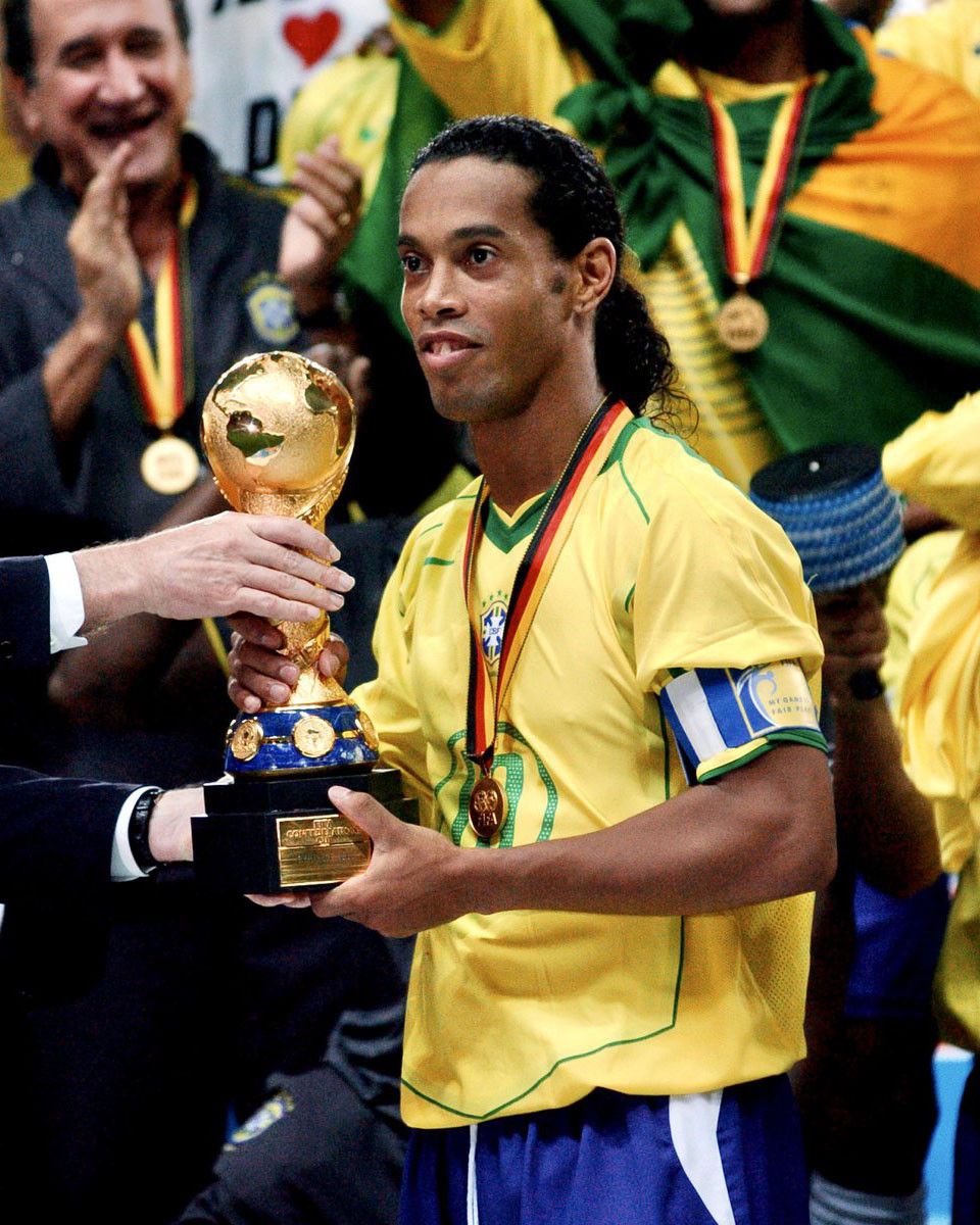 Nike Brazil Home Kit 2004 2005 2006 Size US XL / EU 56 / 4 - 3 Thumbnail
