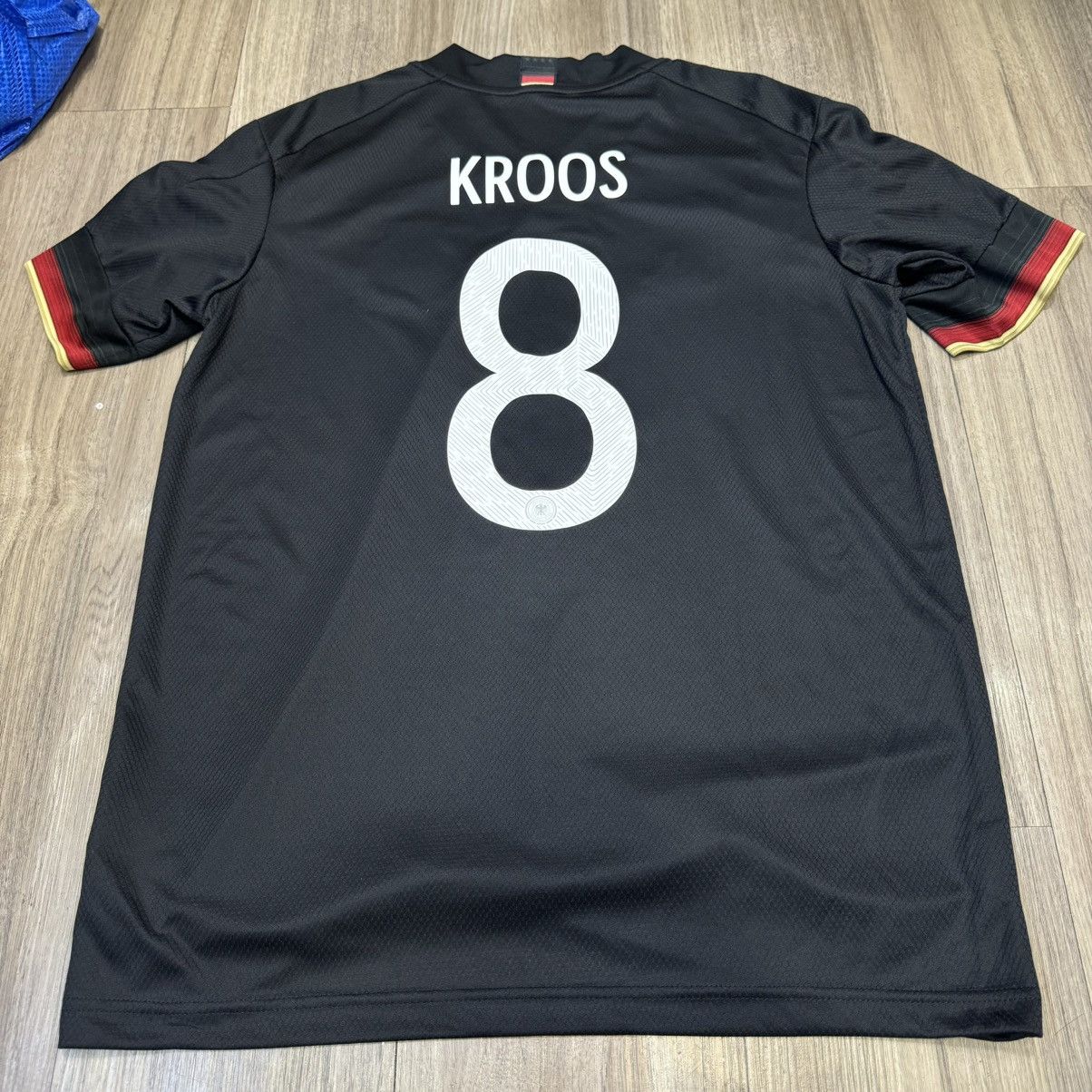 Adidas Germany Euro2020 away shirt #8 Kroos Size US L / EU 52-54 / 3 - 2 Thumbnail