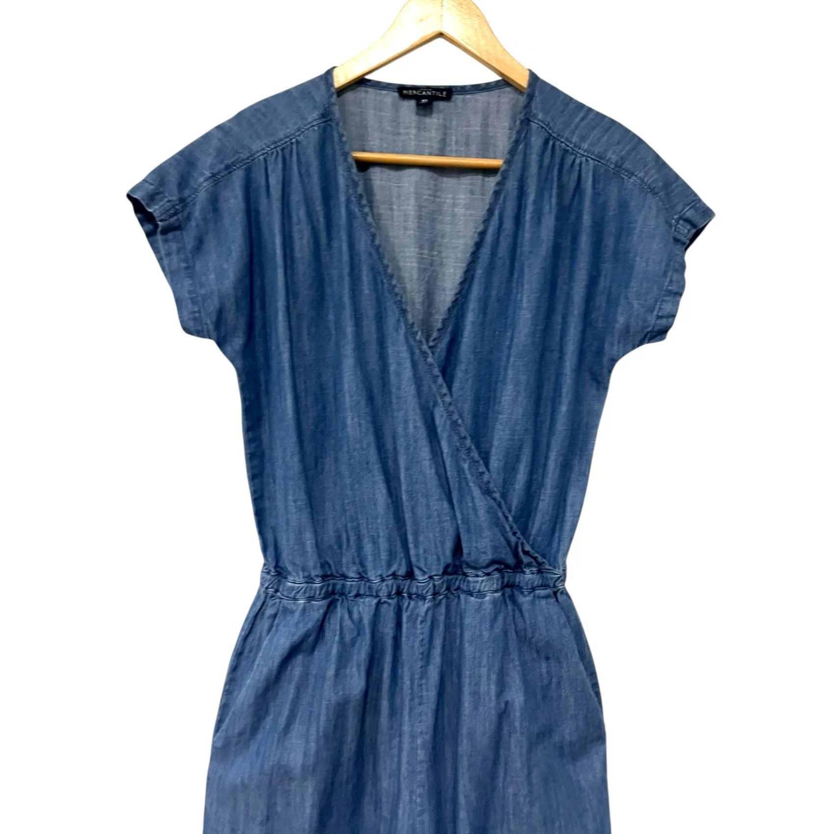 J.Crew J.Crew Women’s Denim Jumpsuit One Piece Blue Stretch Waist Cropped V-Neck XS Adults Women Size 26" / US 2 / IT 38 - 4 Thumbnail