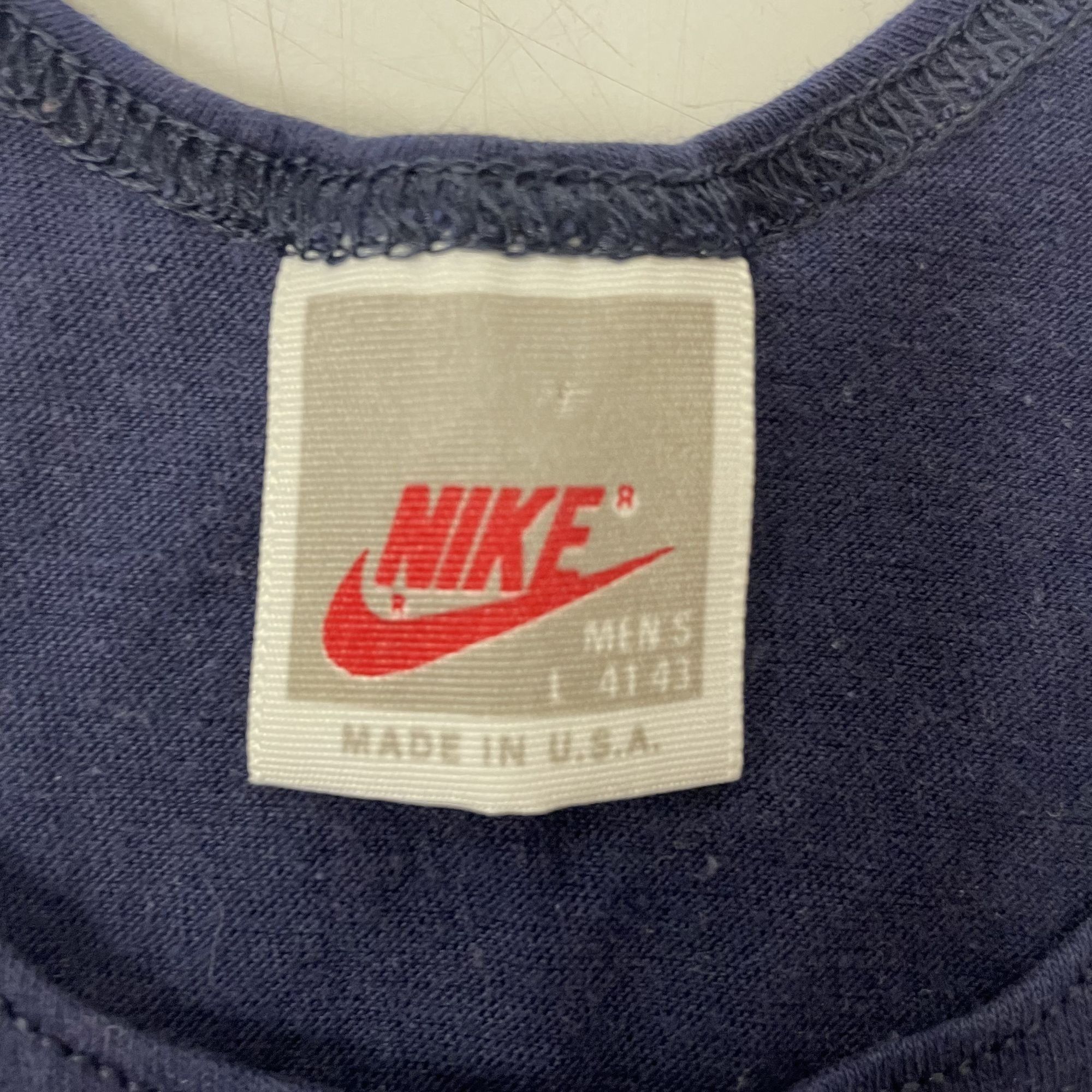 Nike Vtg NIKE Red Tag Blue Logo Workout Tank Top Muscle Shirt Size US L / EU 52-54 / 3 - 6 Thumbnail