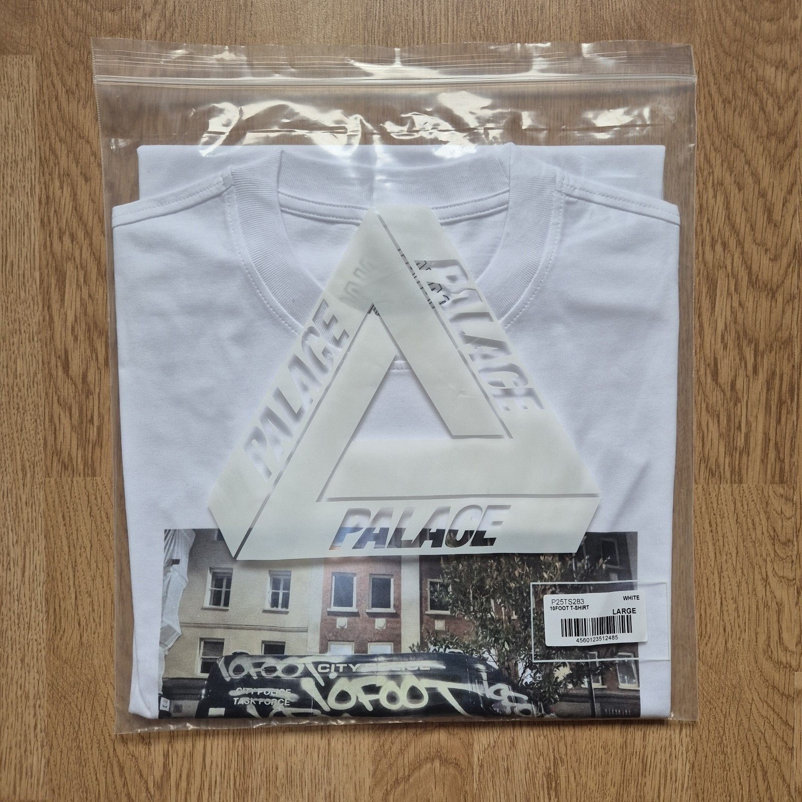 Palace Palace 10Foot T-Shirt White Large Brand New In Dustbag FW23 Size US L / EU 52-54 / 3 - 1 Thumbnail