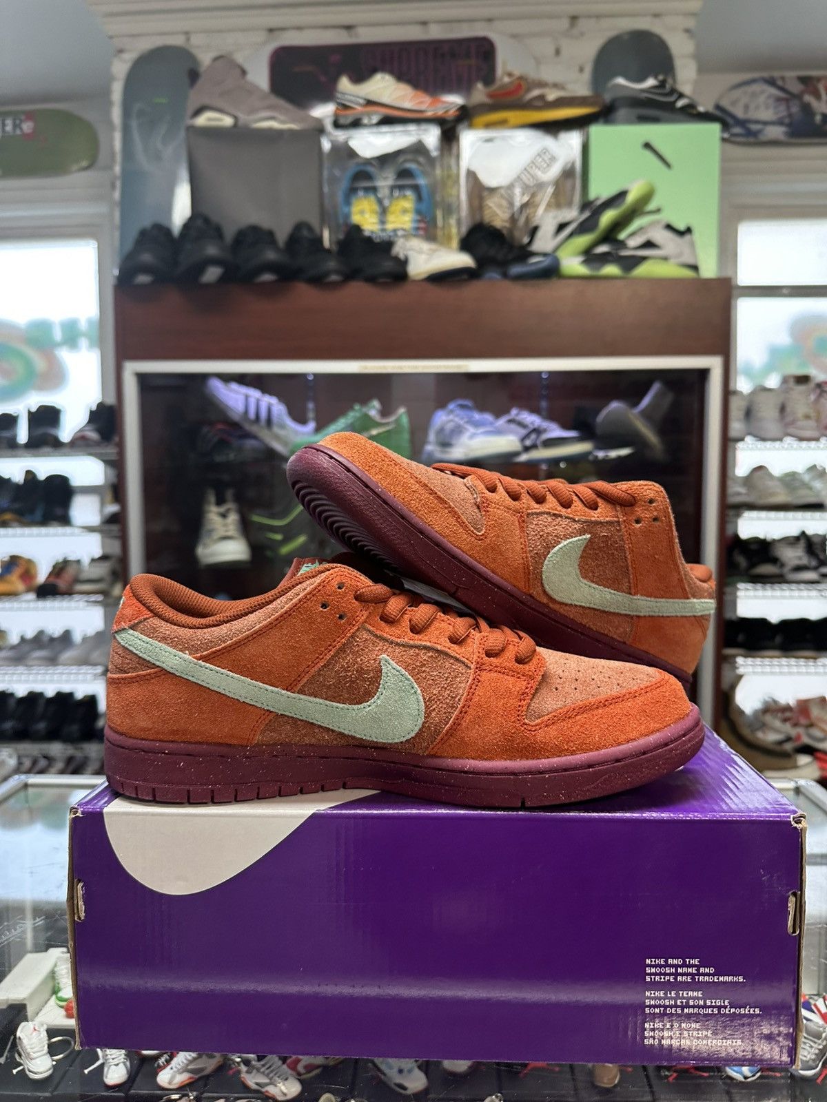 Nike Nike SB Dunk Low ‘Rosewood’ Size US 10.5 / EU 43-44 - 2 Thumbnail