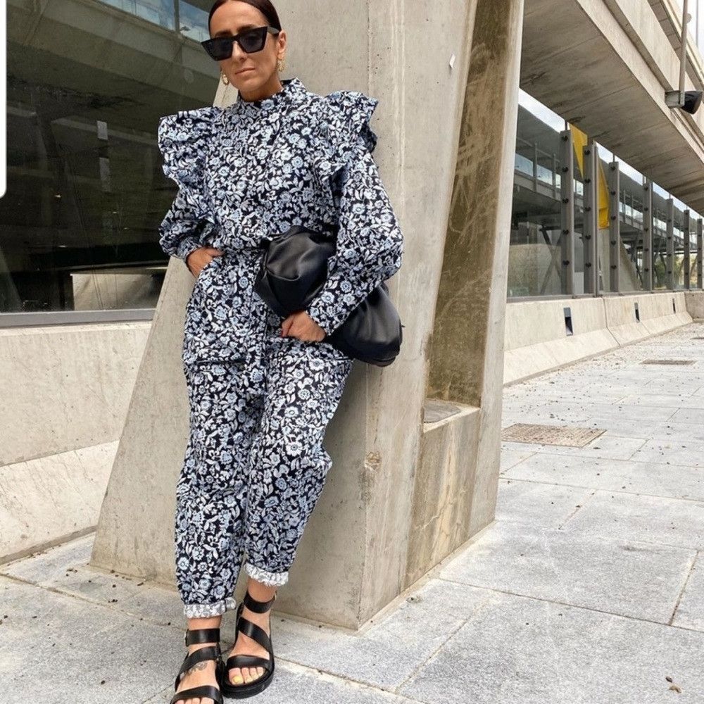 Zara 🦋Bloggers Favorite🦋 Zara Floral Jumpsuit Size M Size M / US 6-8 / IT 42-44 - 9 Thumbnail