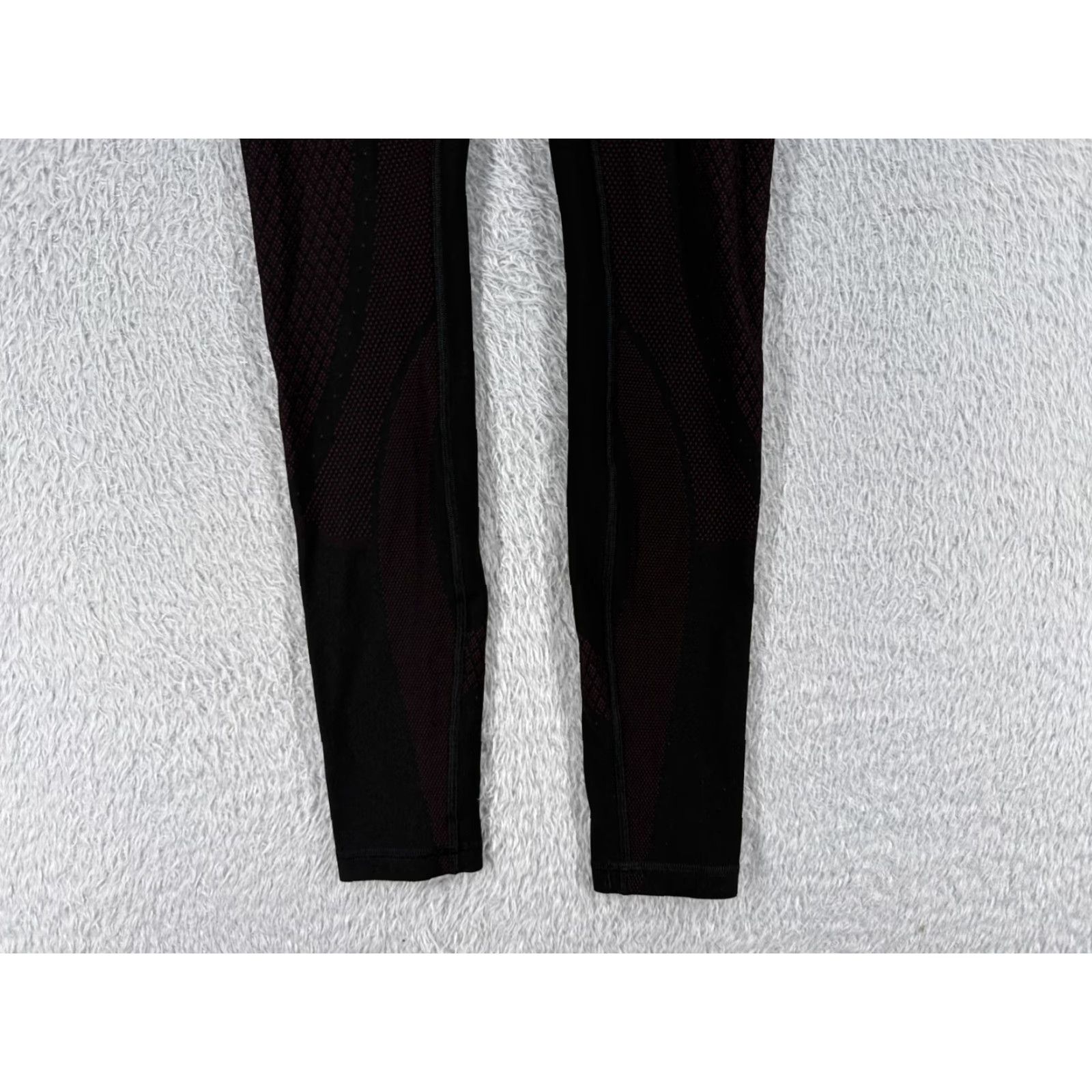 Lululemon Lululemon Pants Women 6 Black Red Mapped Out High-Rise Tight 28" Training Size 28" / US 6 / IT 42 - 2 Thumbnail