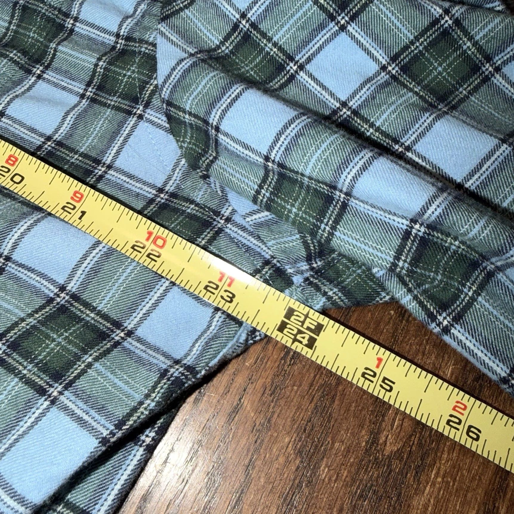 Lacoste Lacoste Shirt Mens Large Blue Green Red Plaid Classic Fit Long Sleeve Button Up Men's Hemmed Pocket Button-Up Classic Preppy Collared Cotton Flannel Size US L / EU 52-54 / 3 - 8 Thumbnail