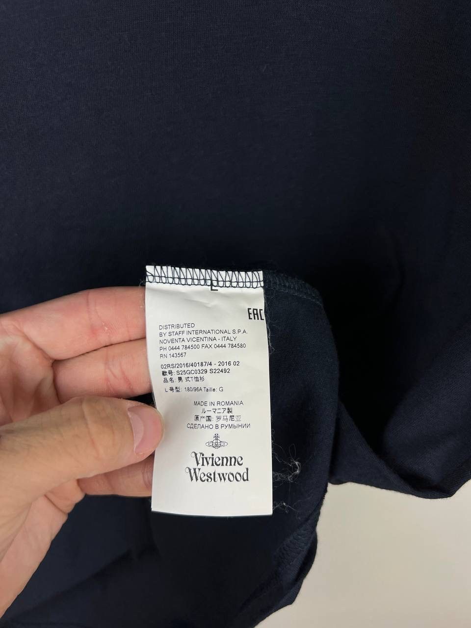Vivienne Westwood Vivienne Westwood luxury t-shirts size S Size US S / EU 44-46 / 1 - 3 Thumbnail