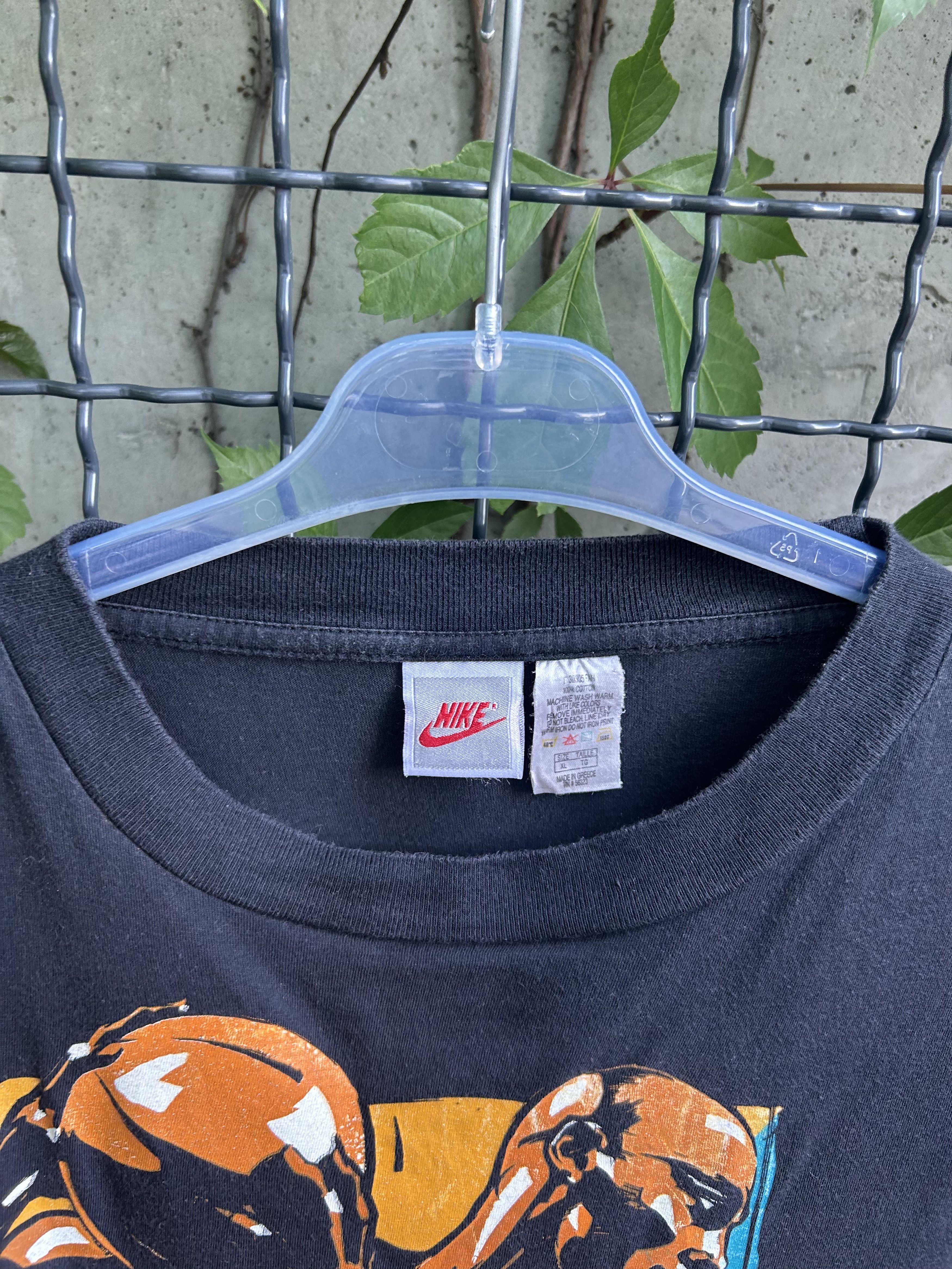 Nike Vintage 90s Nike Air Michael Jordan Streetwear T-shirt Size US XL / EU 56 / 4 - 8 Thumbnail