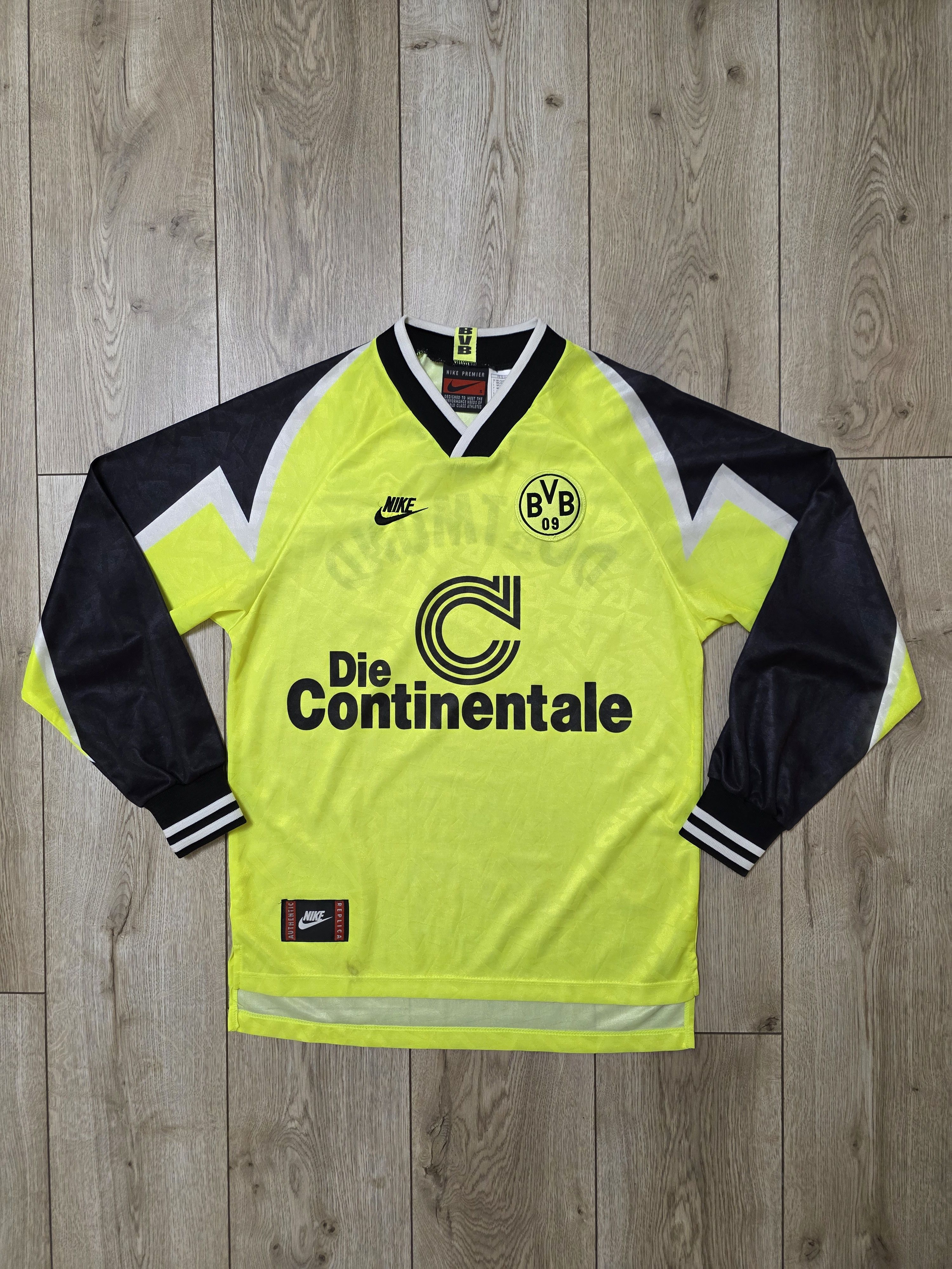 Vintage BORUSSIA DORTMUND 1995 1996 VINTAGE FOOTBALL SOCCER JERSEY Size US S / EU 44-46 / 1 - 1 Thumbnail