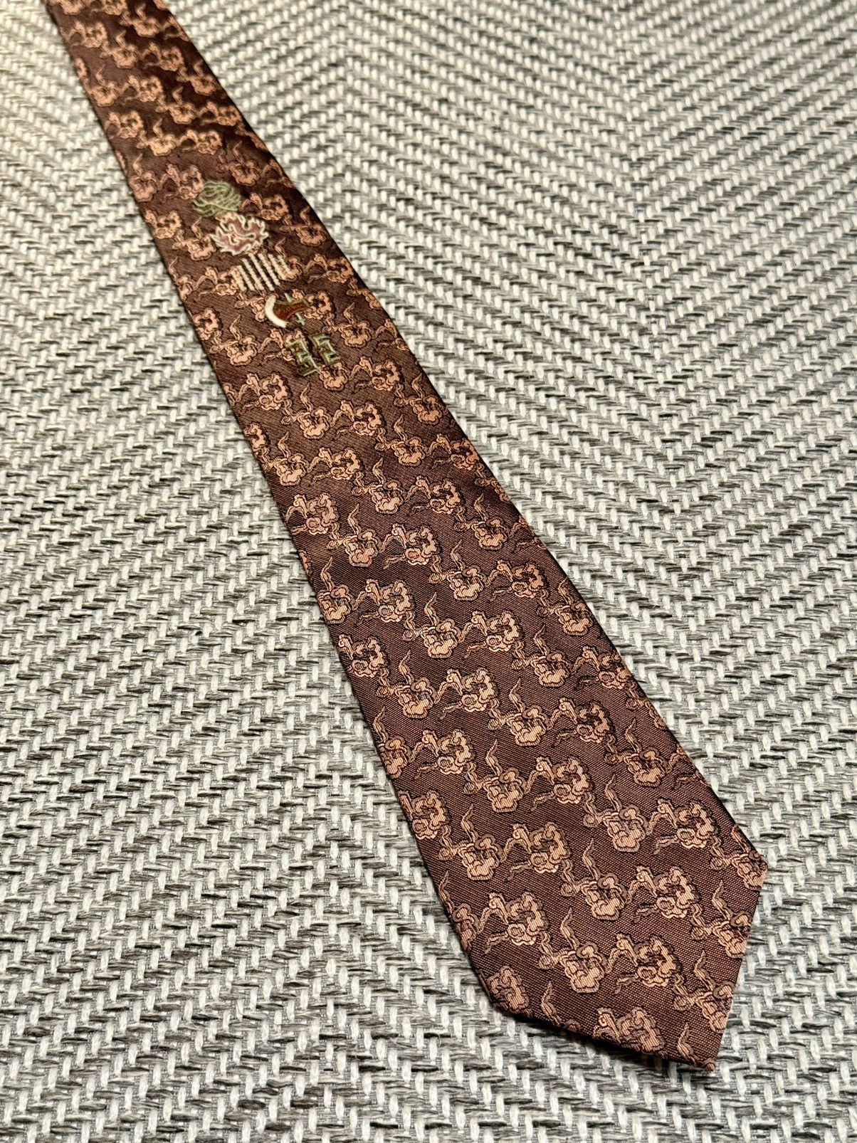 Jean Paul Gaultier Jean Paul Gaultier Vintage Tie Totem Cloud Jacquard Symbols Size ONE SIZE - 1 Thumbnail