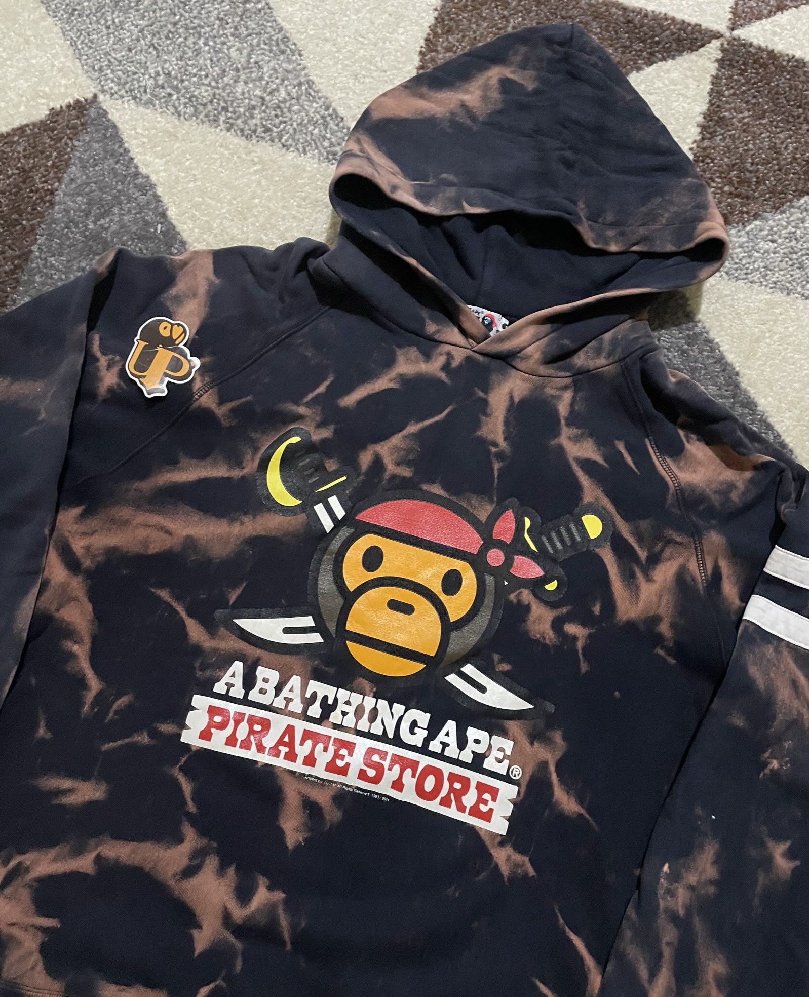 Bape Bape Pirate Tie Dye Pullover Hoodie Size US L / EU 52-54 / 3 - 2 Thumbnail