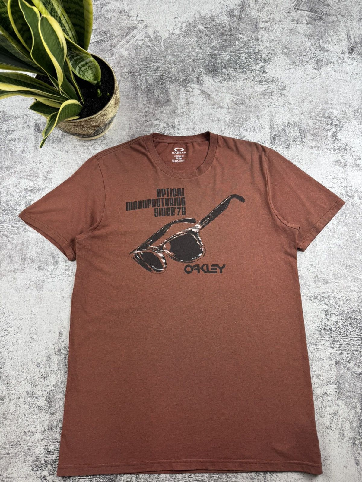 Oakley Oakley Since 75 Outdoor Gorpcore Print Center Logo T-Shirt Size US M / EU 48-50 / 2 - 4 Thumbnail