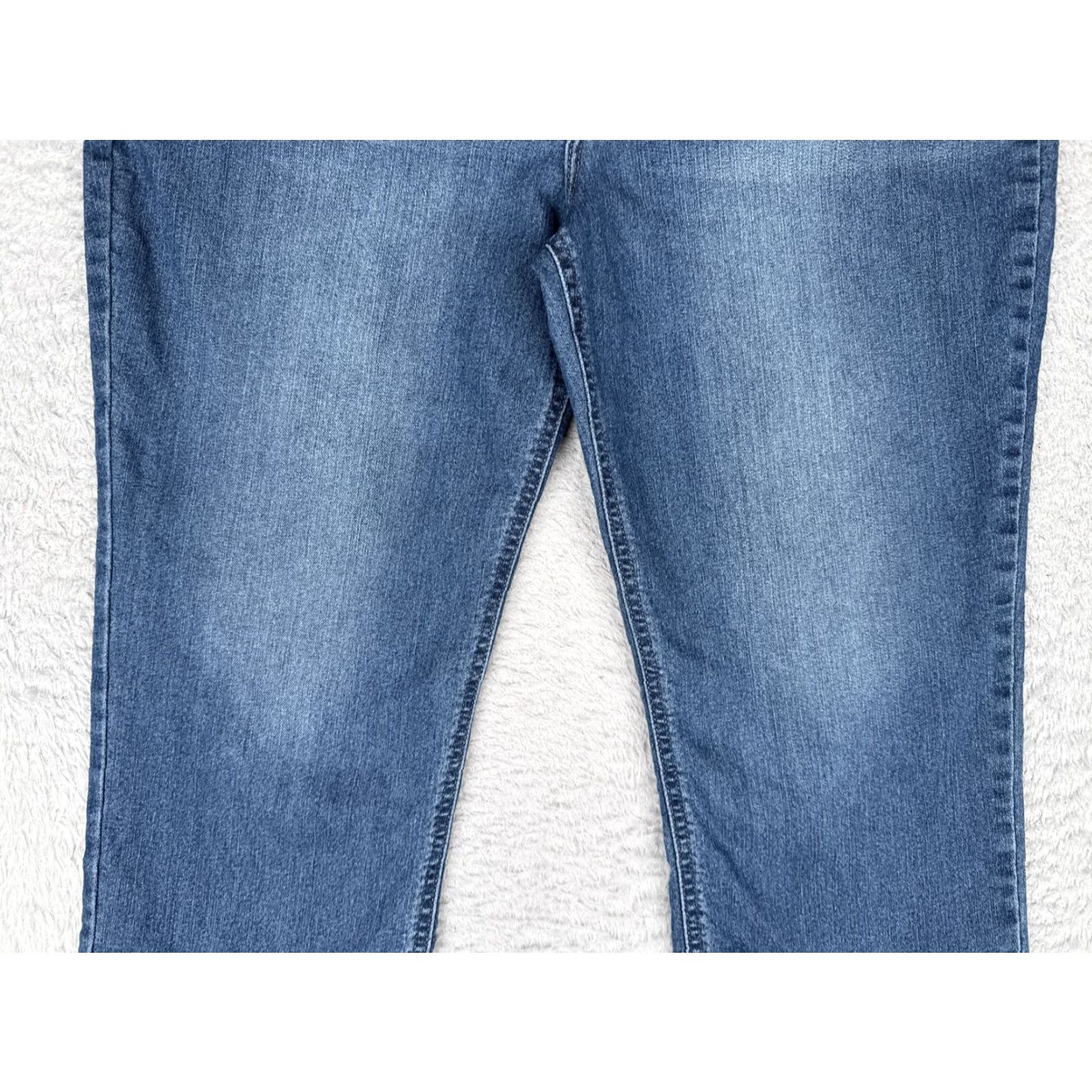 Lee Lee Capri Jeans Womens 12 Regular Blue Med Wash Mid Rise Stretch Denim 32x20 Size 34" / US 12 / IT 48 - 3 Thumbnail