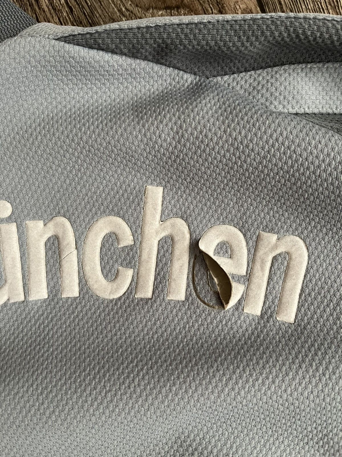 Adidas Adidas Bayern Munich #1 Oliver Kahn Goalkeeper Jersey 2002 Size US M / EU 48-50 / 2 - 19 Thumbnail
