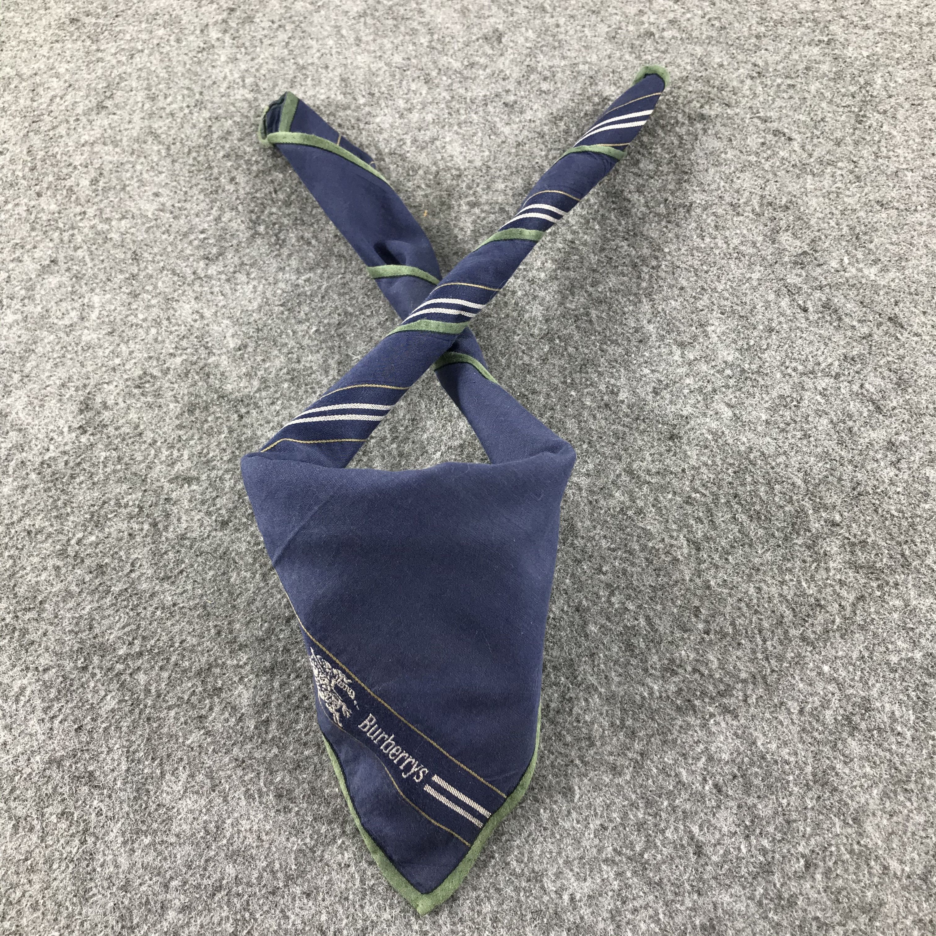Burberry Burberrys Handkerchief Neckerchief Bandana H303 Size ONE SIZE - 2 Thumbnail