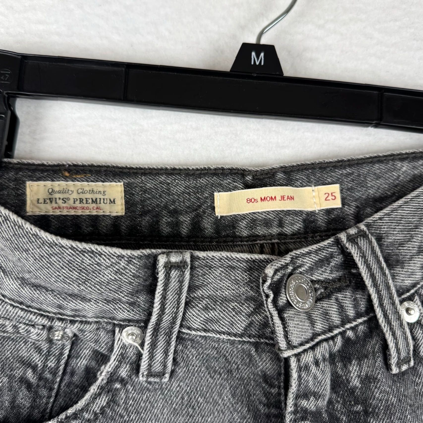 Levi's Levi's Premium 80s Mom Jeans Women's 25 High Waist Washed Black Denim Jeans Size 42" / US 20 - 6 Thumbnail