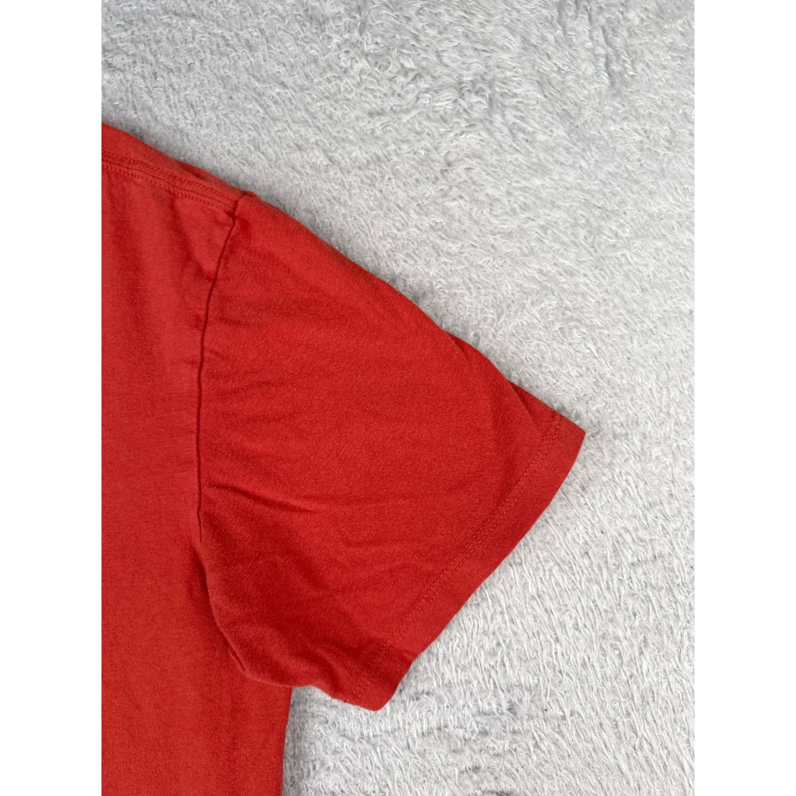 The North Face VINTAGE? No — The North Face Shirt Men Small Petite Red Crew Neck 100% Cotton Tree Logo READ Size US S / EU 44-46 / 1 - 2 Thumbnail