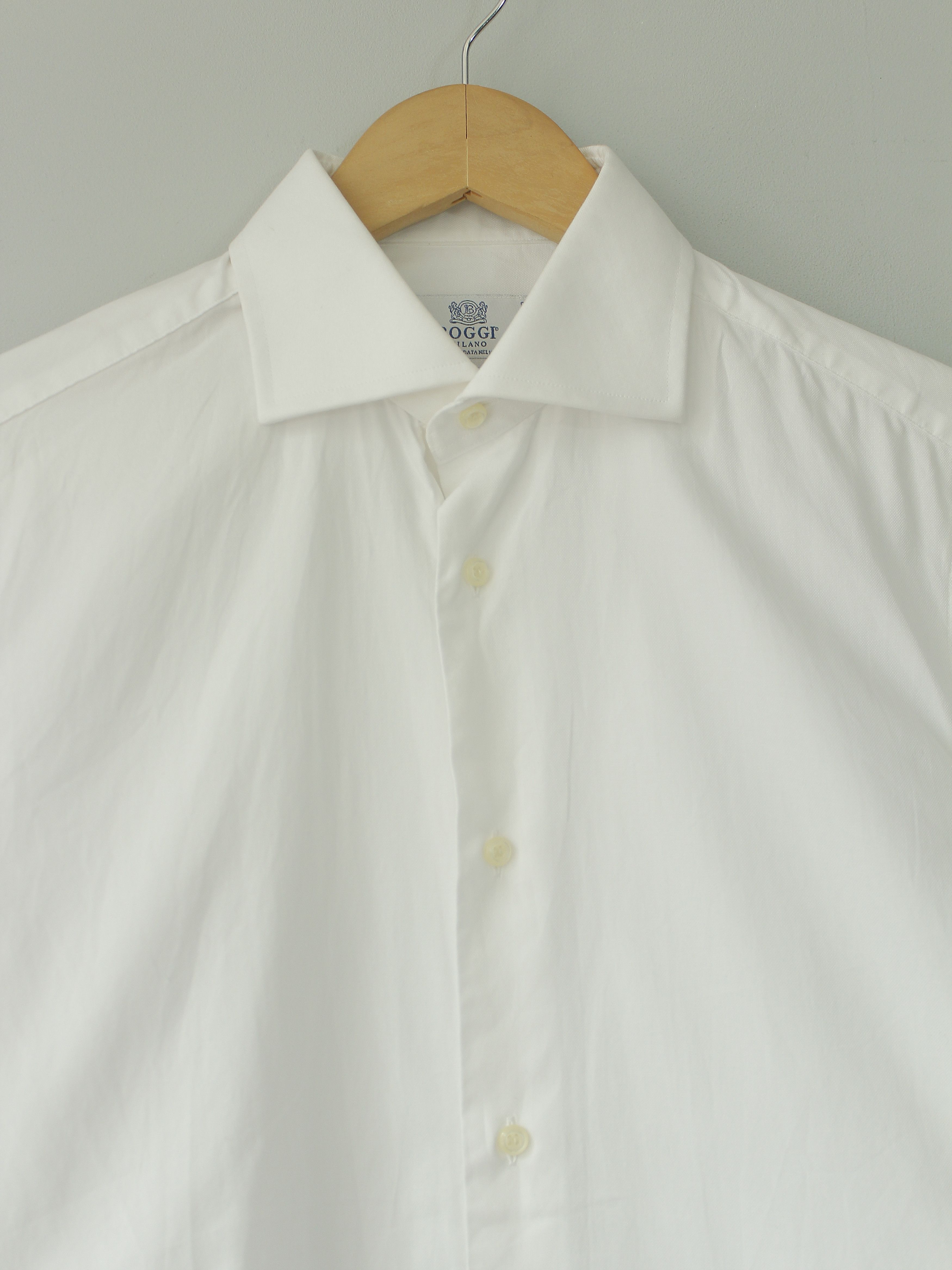 Boggi Boggi Custom Fit Button Up shirt White holes for cufflinks s Size US S / EU 44-46 / 1 - 6 Thumbnail