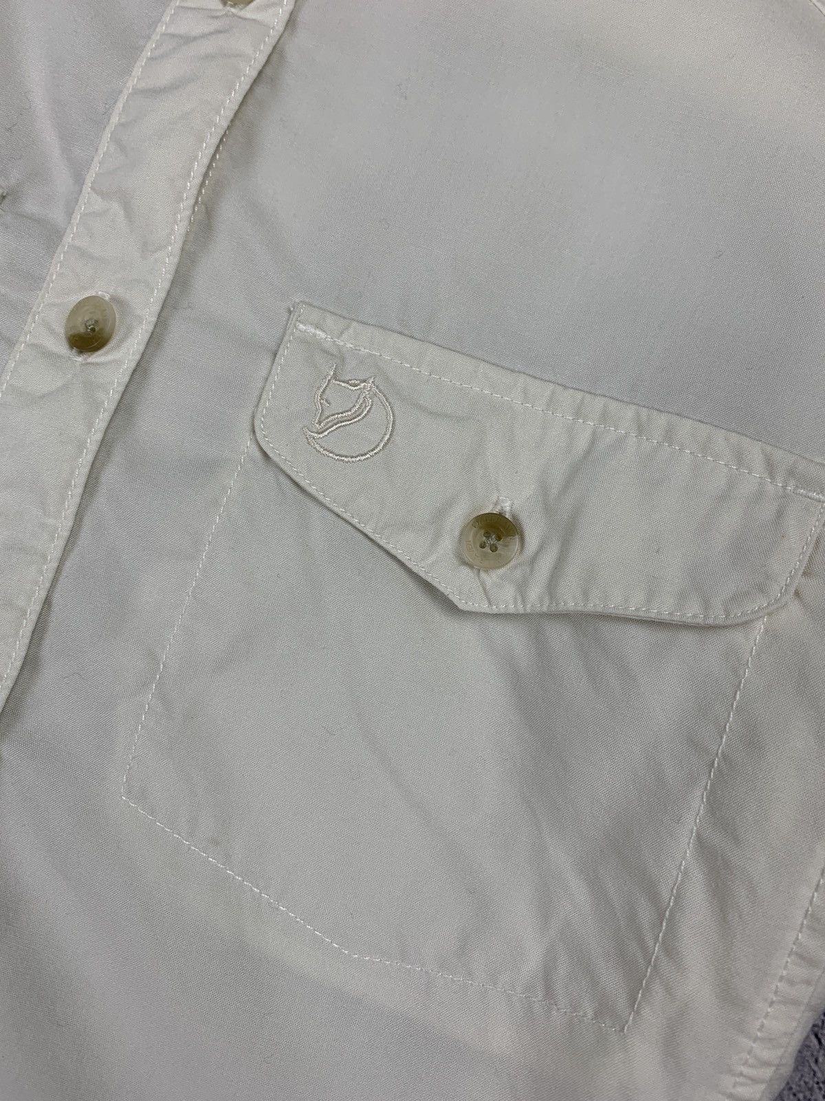 Fjallraven Fjallraven Shirt Short Sleeve Size XS White Outdoor Gorpcore Size XS / US 0-2 / IT 36-38 - 4 Thumbnail