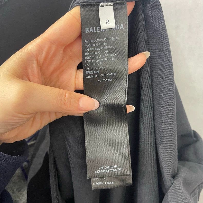Balenciaga Balenciaga SS24 Letter Print Ripped Crew Neck T-Shirt 2502- Size US M / EU 48-50 / 2 - 3 Thumbnail