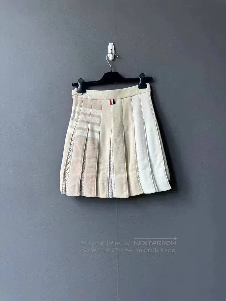 Thom Browne Thom Browne Color-Blocked Pleated Skirt Size 24" / US 00 / IT 34 - 2 Thumbnail