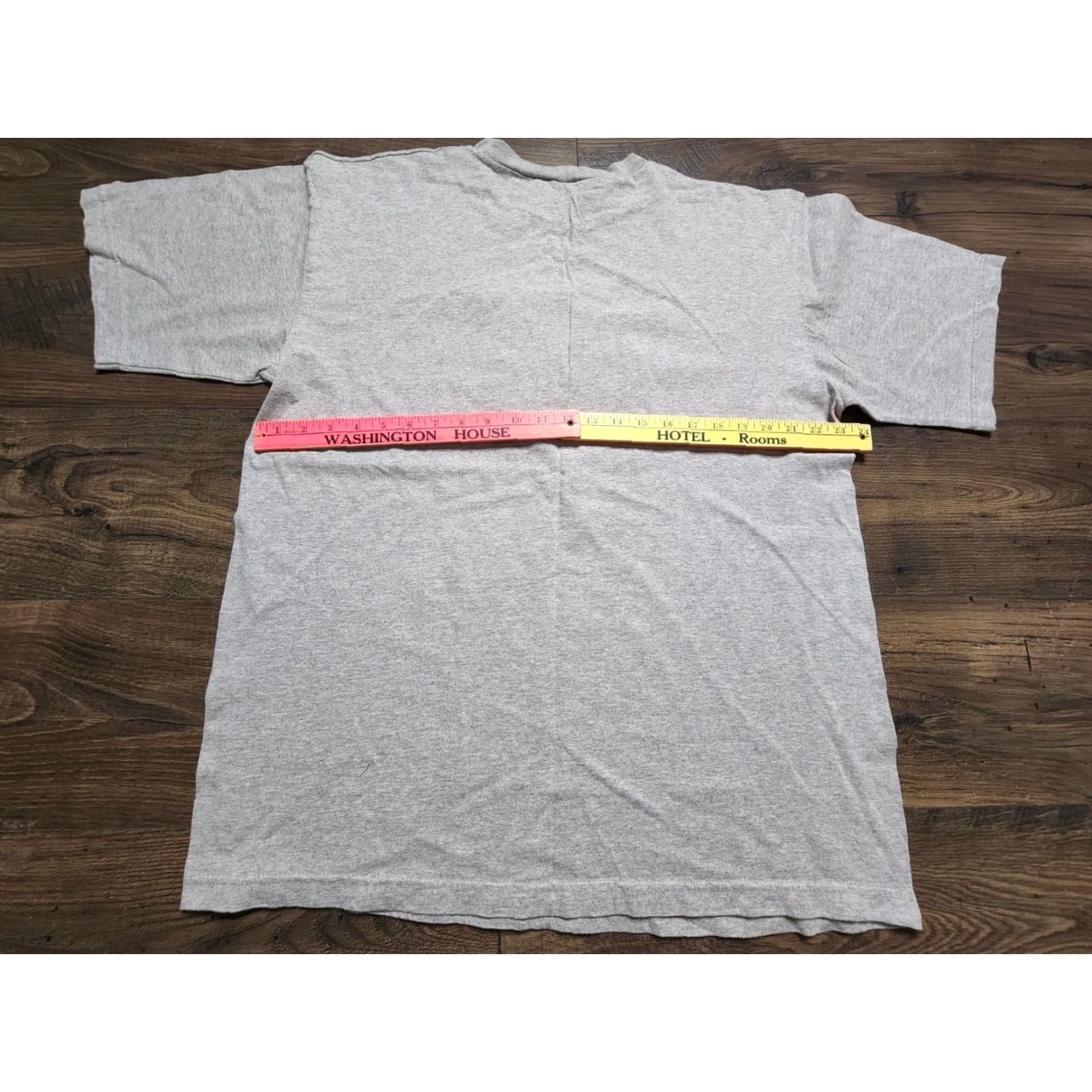 Vintage Vintage Bala Embroidered T Shirt Maple Leaf Niagara Falls Canada Gray XL Mens Size US XL / EU 56 / 4 - 2 Thumbnail