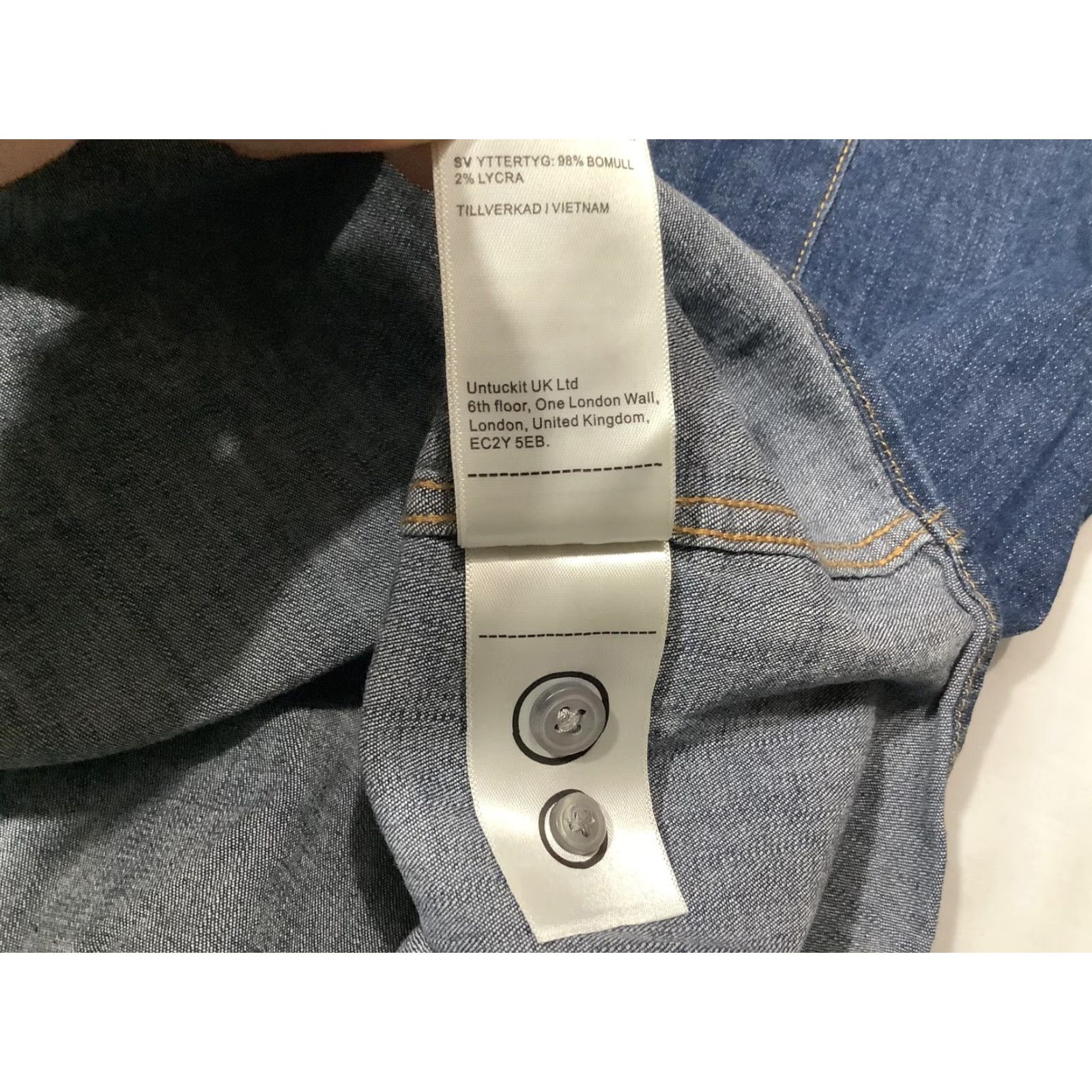 UNTUCKit UNTUCKit Shirt Womens 12 Blue Denim Jenna Button Front Long Sleeve Western Yoke UNTUCKit Shirt Women Denim Button-Up Casual Size XL / US 12-14 / IT 48-50 - 7 Thumbnail