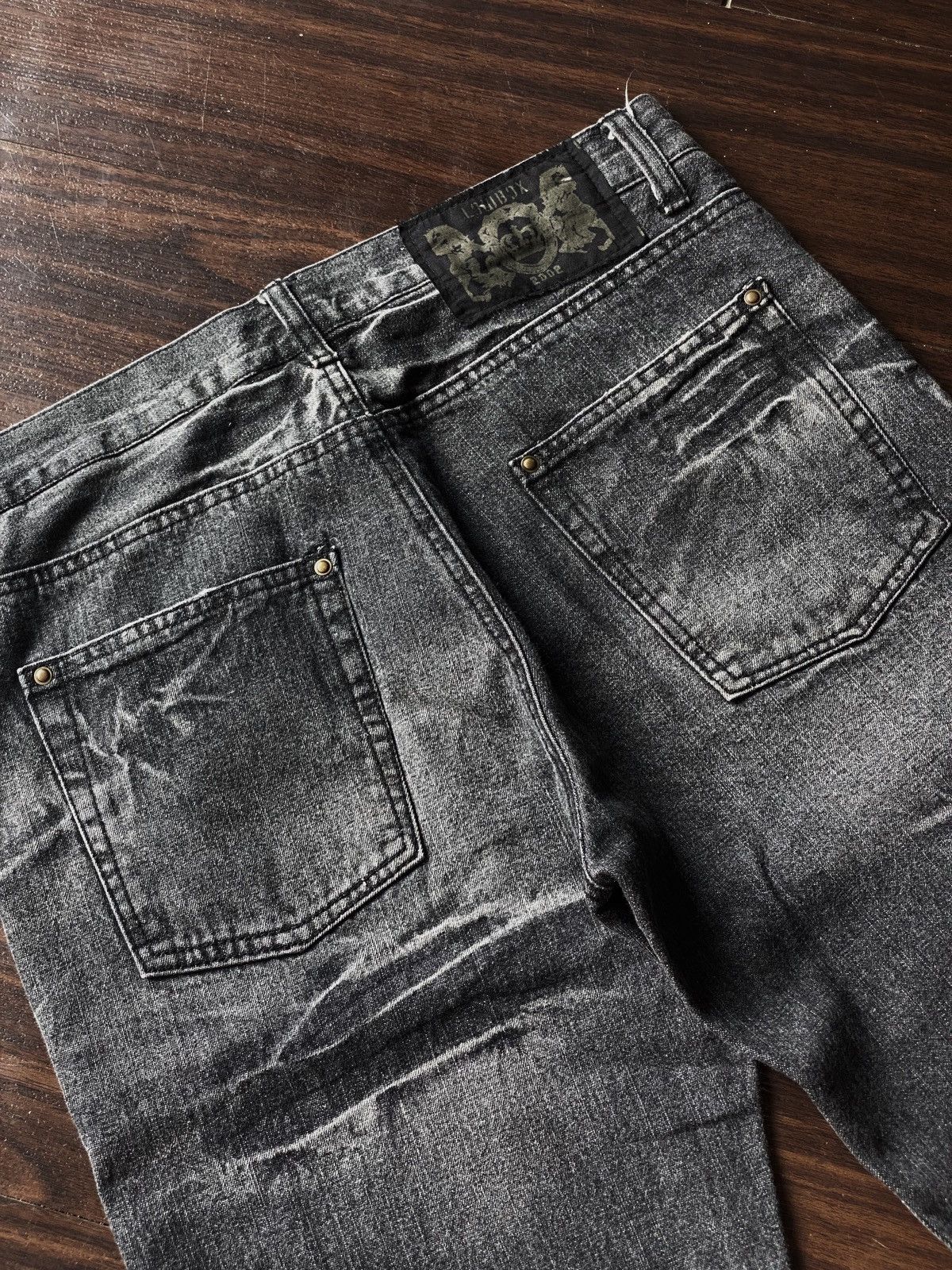 Japanese Brand STUDDED JAPANESE LOWBOX RUSTY BLACK GRAY DENIM Size US 31 - 5 Thumbnail