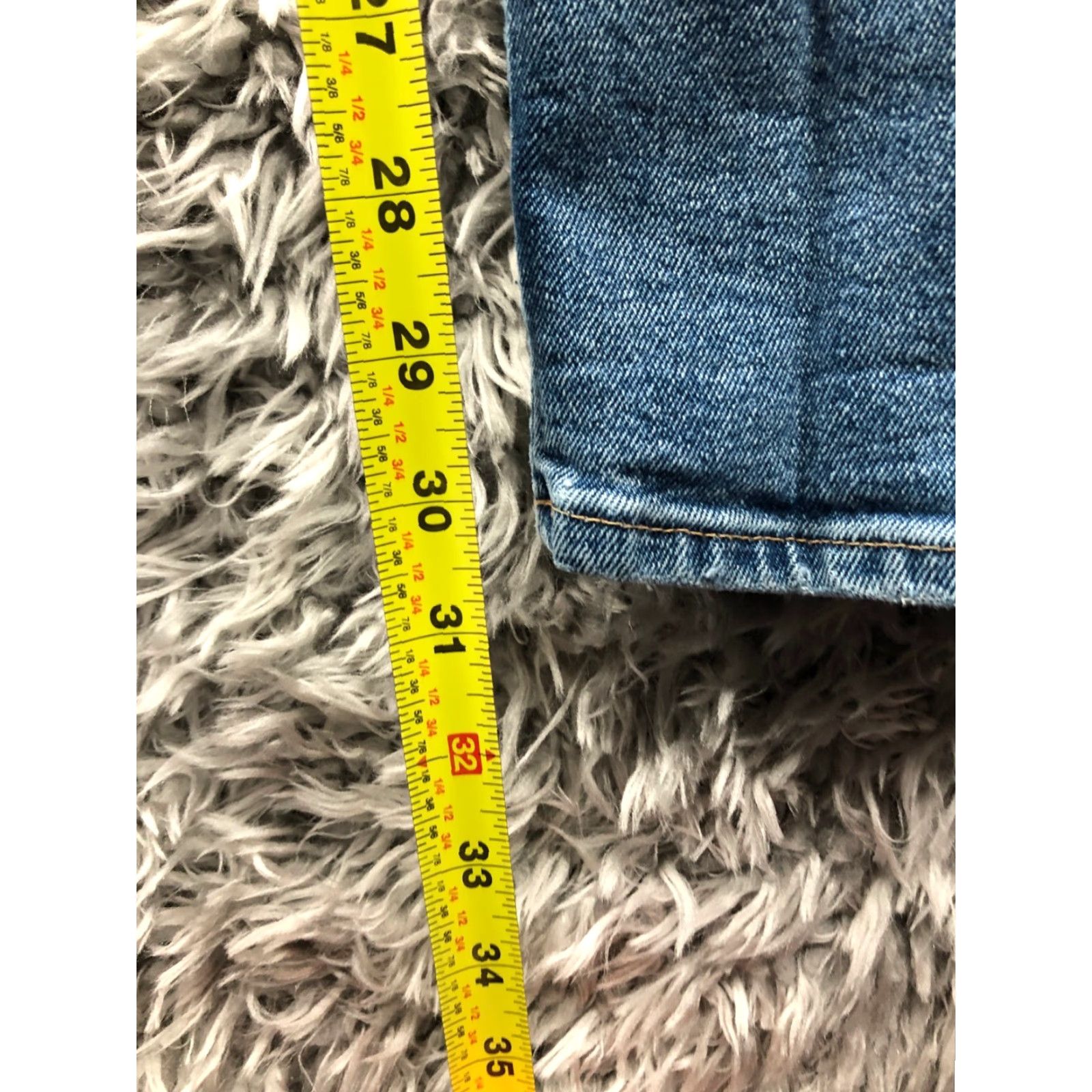 H&M H&M Skinny Jeans Size 28 Womens Mid Rise Dark Wash Blue Denim Accented Jeans 5-Pocket Belt Loops Zipper Button Logo Size 28" / US 6 / IT 42 - 3 Thumbnail