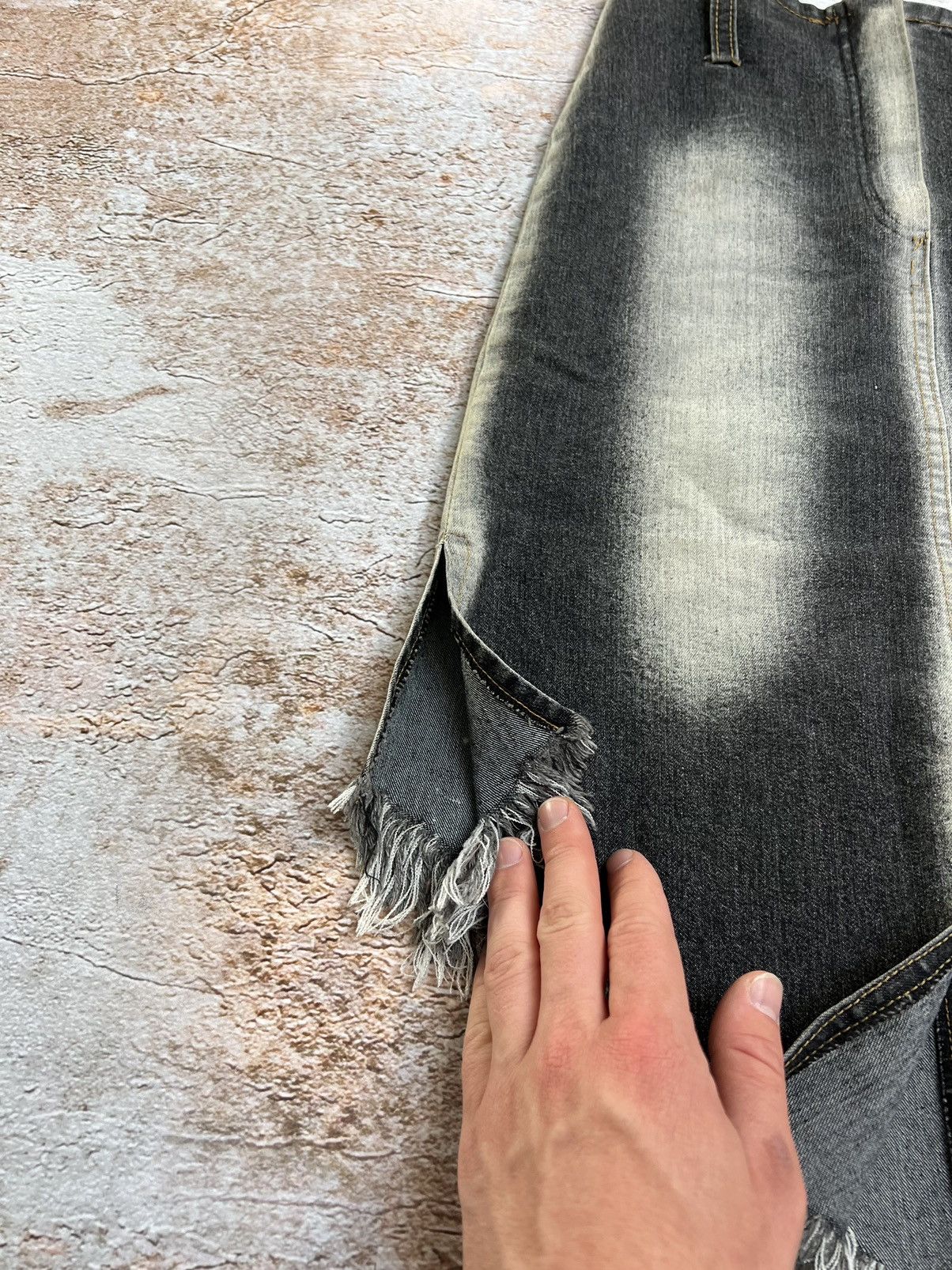 Japanese Brand Vintage Japanese distressed denim washed skirt Size 26" / US 2 / IT 38 - 3 Thumbnail