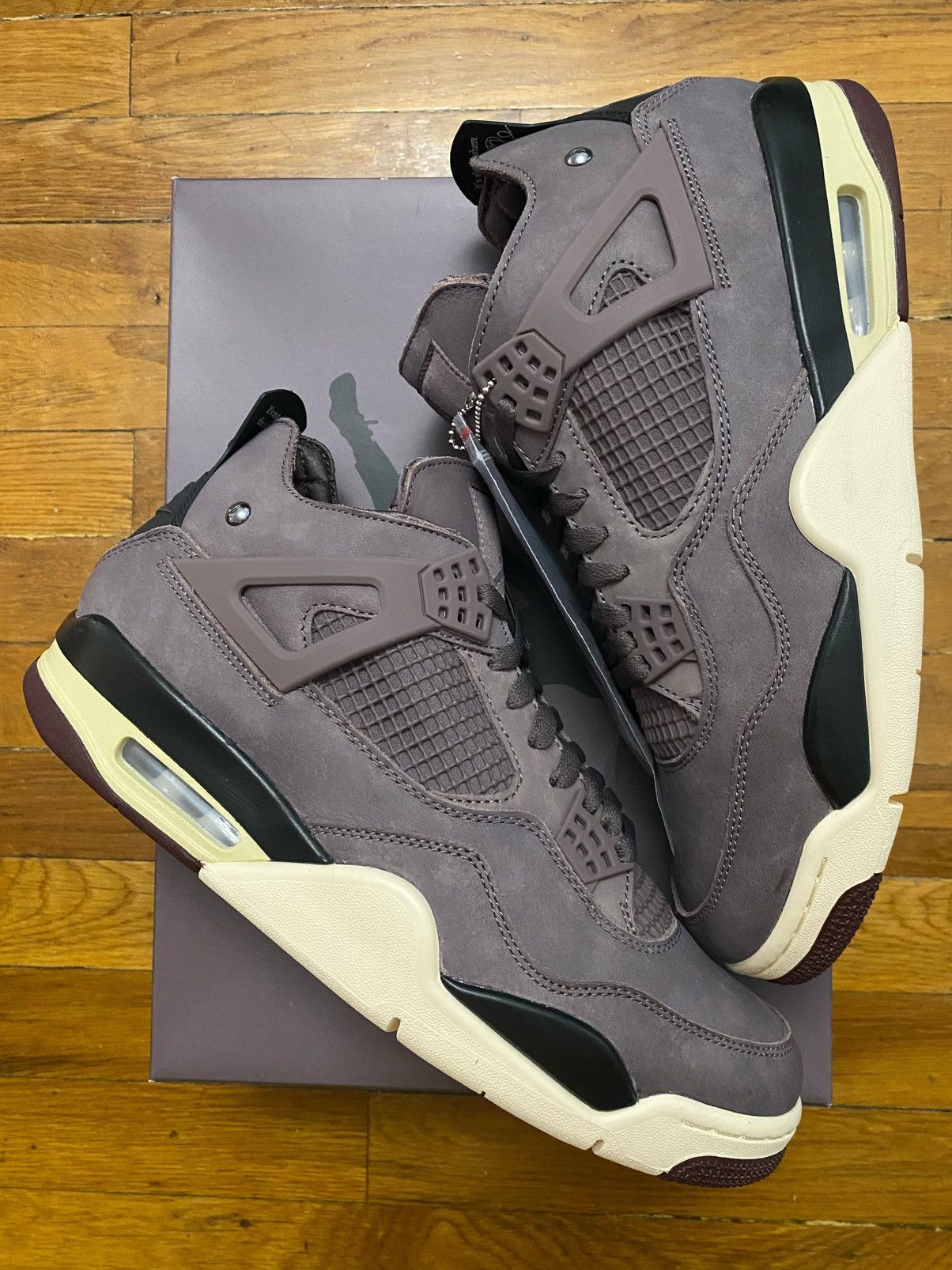 A Ma Maniere × Jordan Brand × Nike Size 10.5 - Air Jordan 4 Retro SP A Ma Maniere Mocha Men’s Size US 10.5 / EU 43-44 - 5 Thumbnail