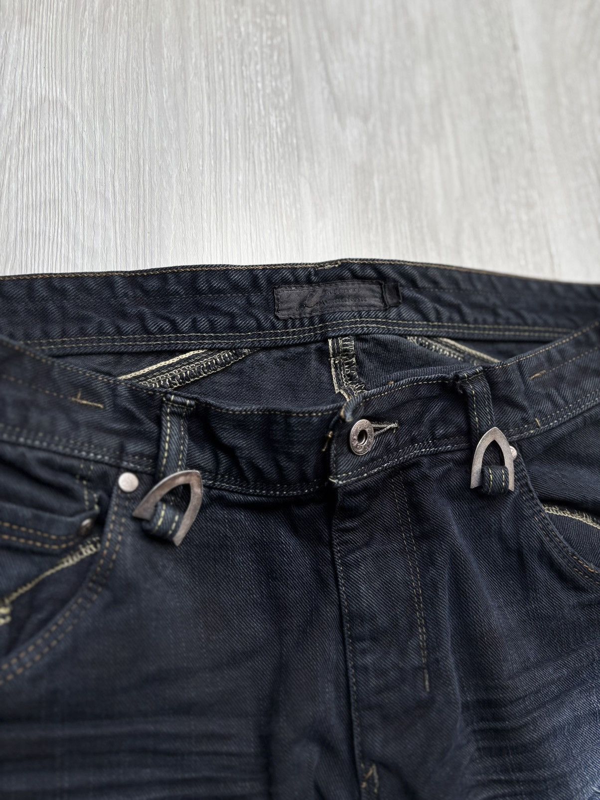 Japanese Brand LUV MAISON distressed jeans Size US 31 - 4 Thumbnail