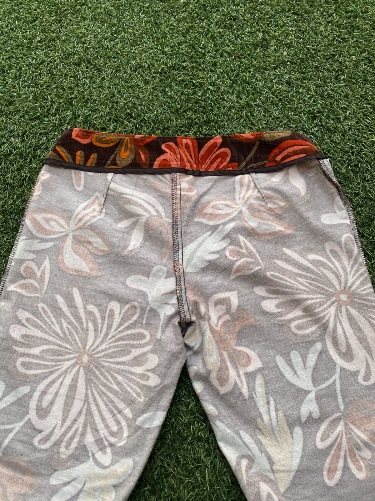United Colors Of Benetton Floral United Colors of Benetton Pants Size 29" - 10 Thumbnail