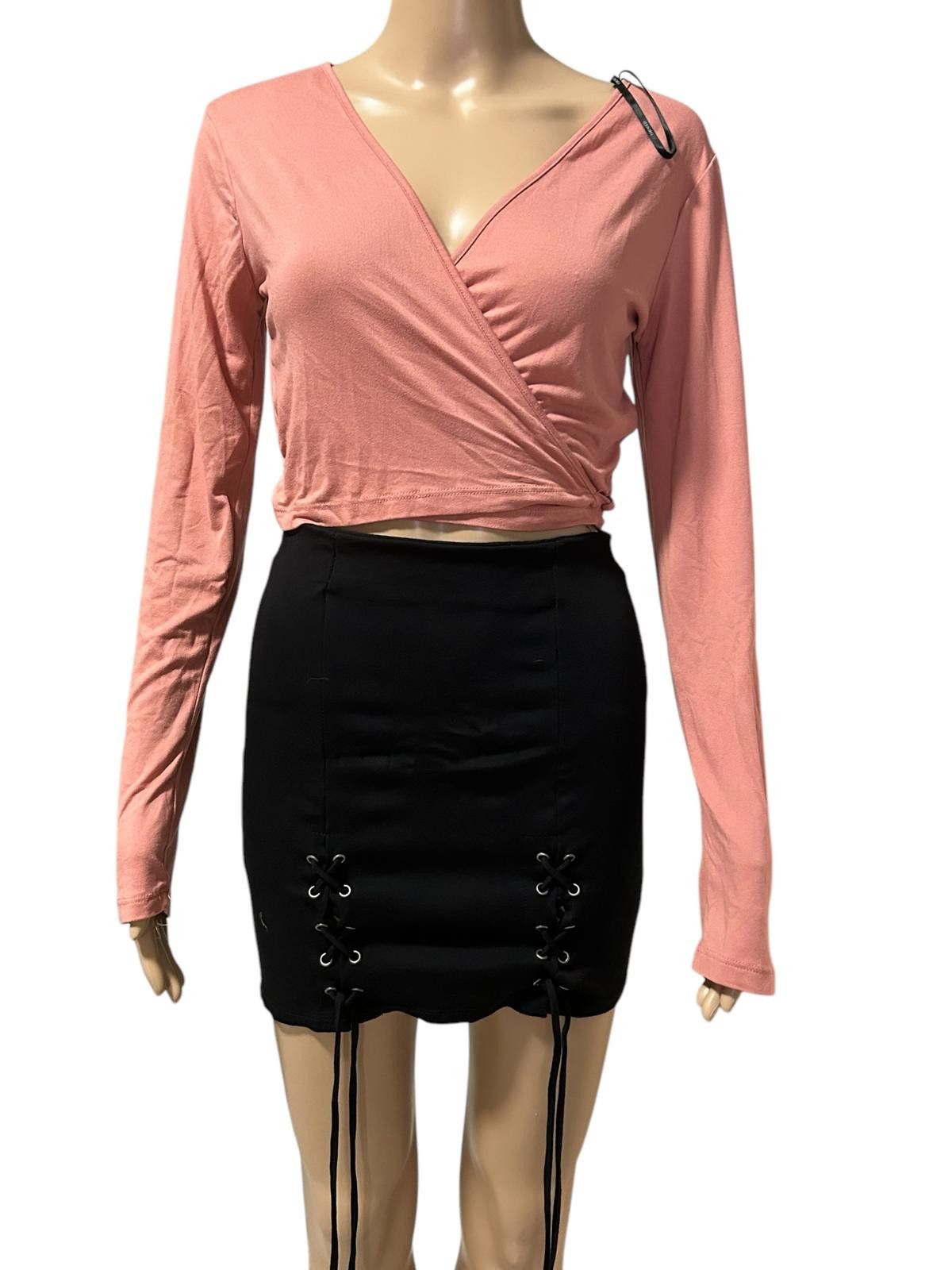 Forever 21 Chic Pink Wrap Crop Top Size S / US 4 / IT 40 - 1 Thumbnail