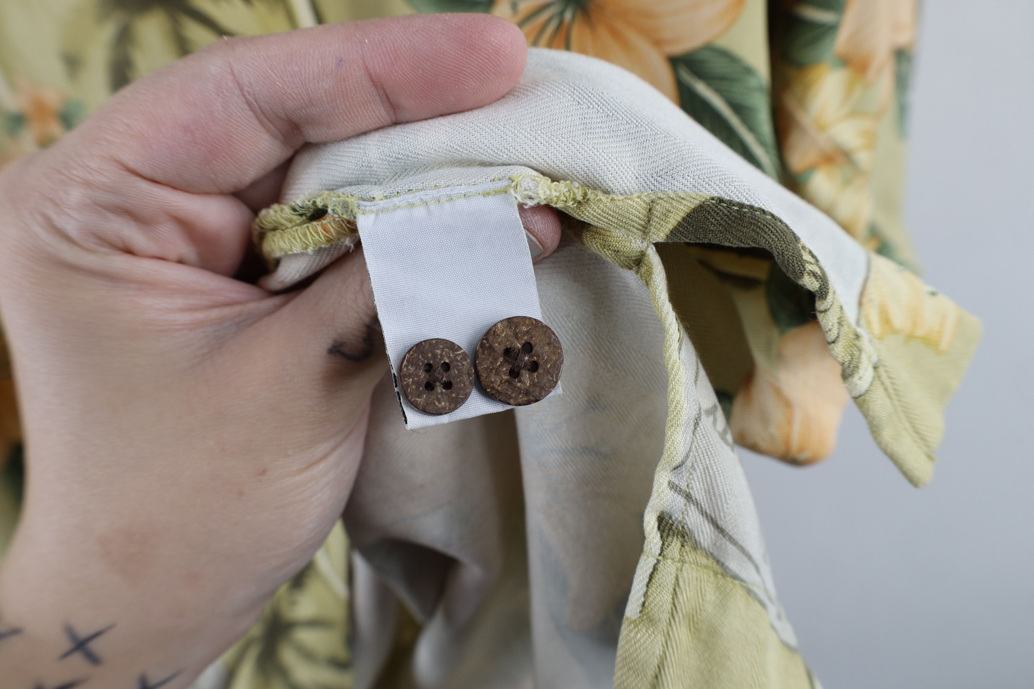 Tommy Bahama × Vintage Vintage Tommy Bahama Relax Looped Collar Button Shirt Size US L / EU 52-54 / 3 - 10 Thumbnail