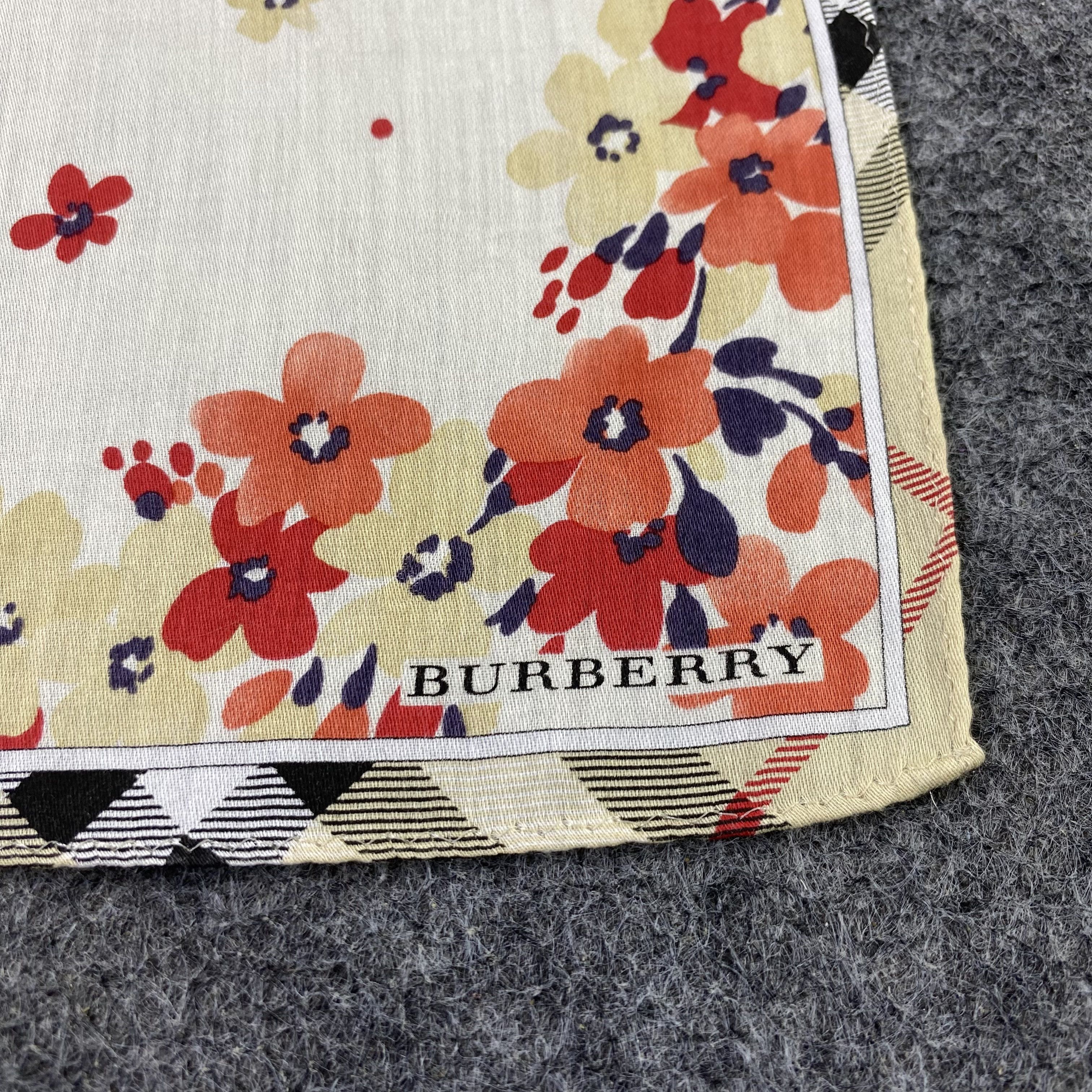Burberry Burberry Handkerchief / Bandana / Neckerchief-B2353 Size ONE SIZE - 7 Thumbnail