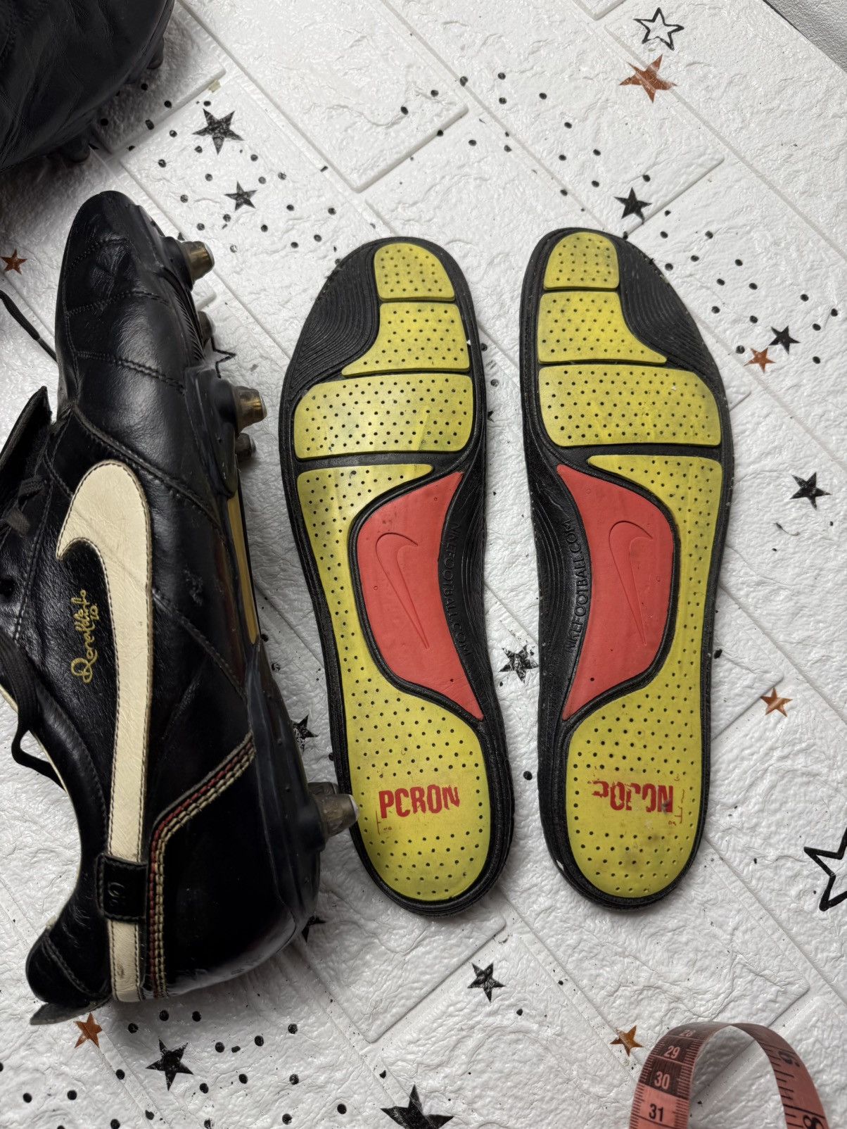 Nike Nike Tiempo R10 Ronaldinho SG 2006 US12.5 UK11.5 EUR47 Size US 12.5 / EU 45-46 - 22 Thumbnail