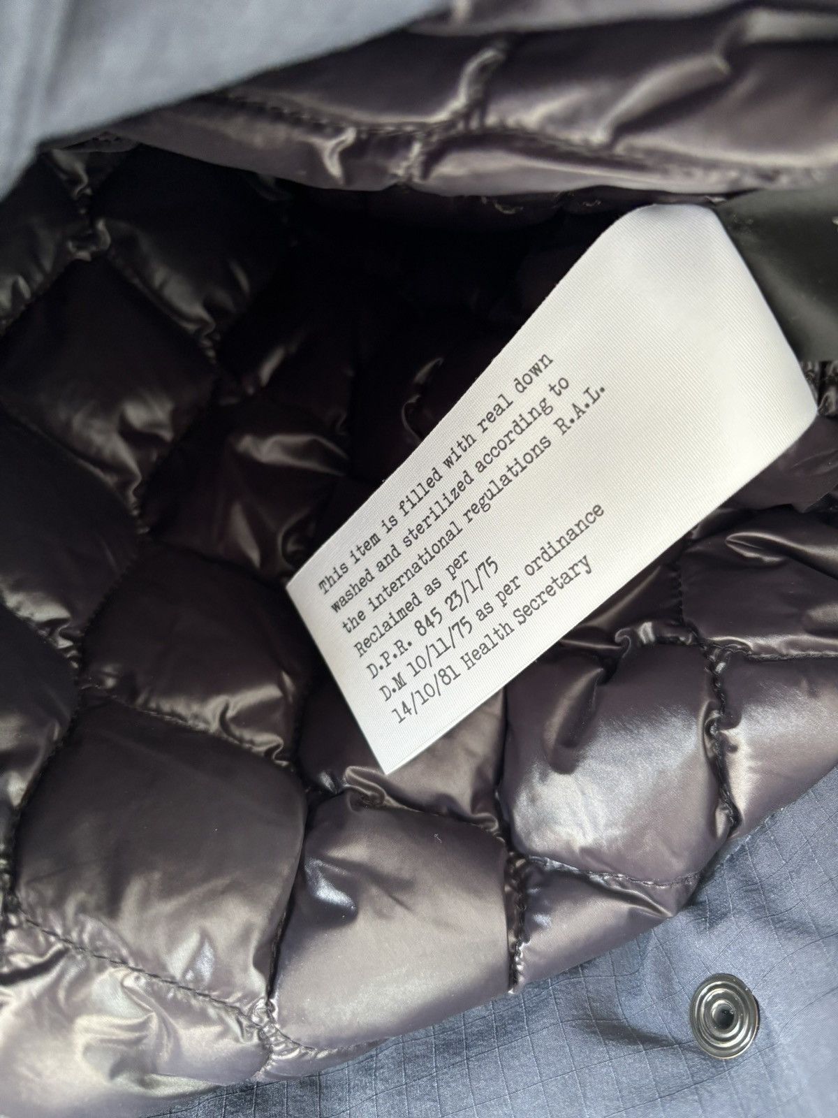 Rag & Bone Owen duck down filled cropped navy nylon jacket Size US S / EU 44-46 / 1 - 6 Thumbnail