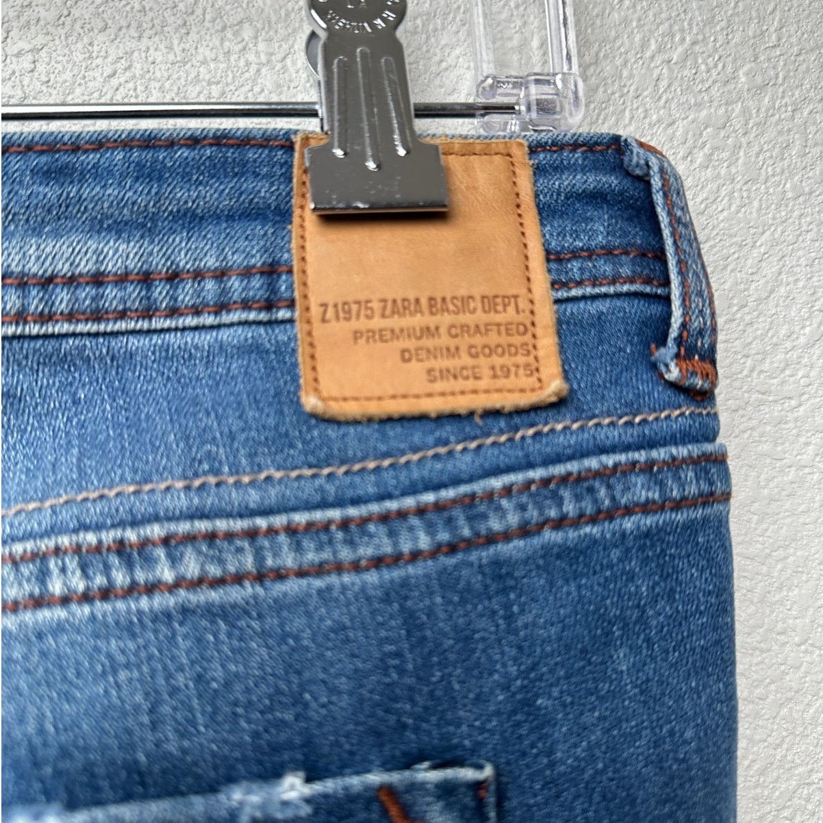 Zara Zara Jeans Medium Wash Womens US 8 Pink Glitter Size 30" / US 8 / IT 44 - 8 Thumbnail