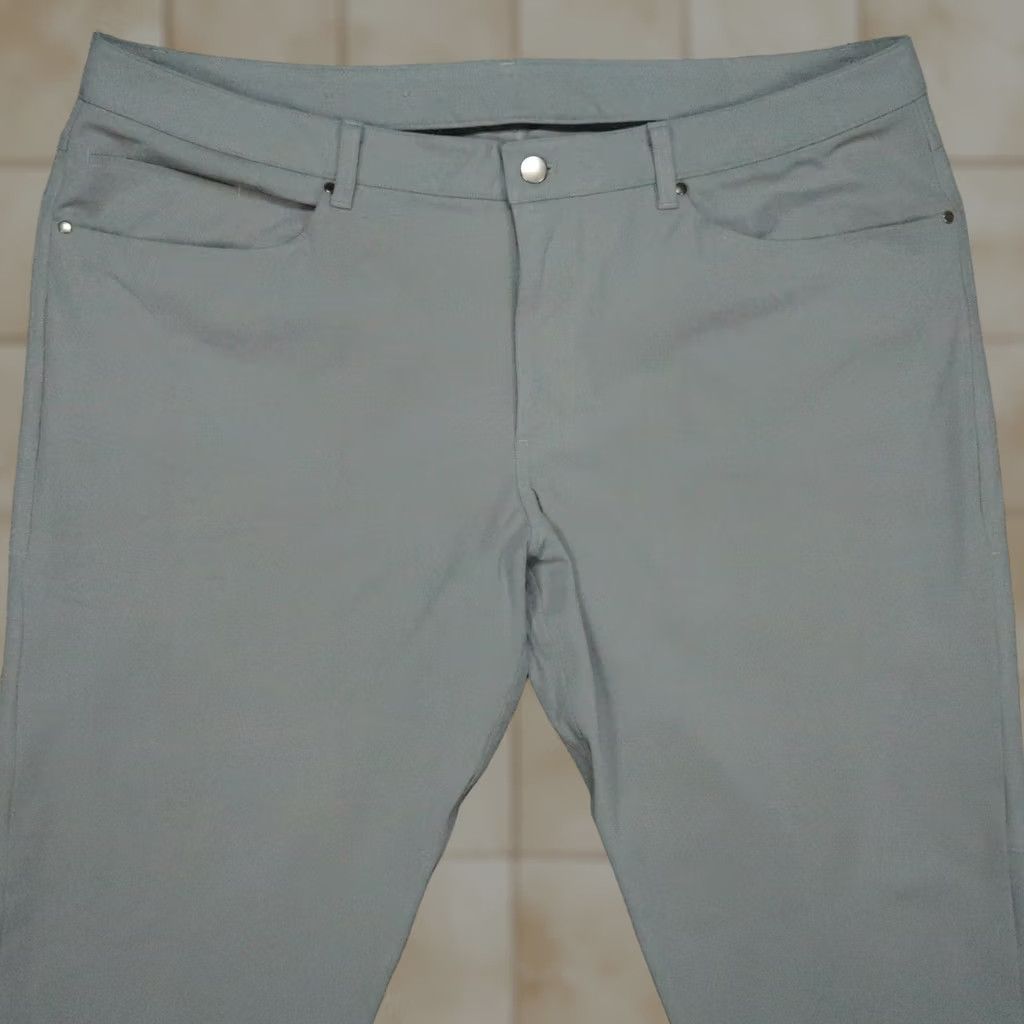 Lululemon Lululemon Pants Mens 40x33 ABC Classic Fit Gray 5 Pocket Warpstreme Trouser Shirt? Size US 40 / EU 56 - 1 Thumbnail